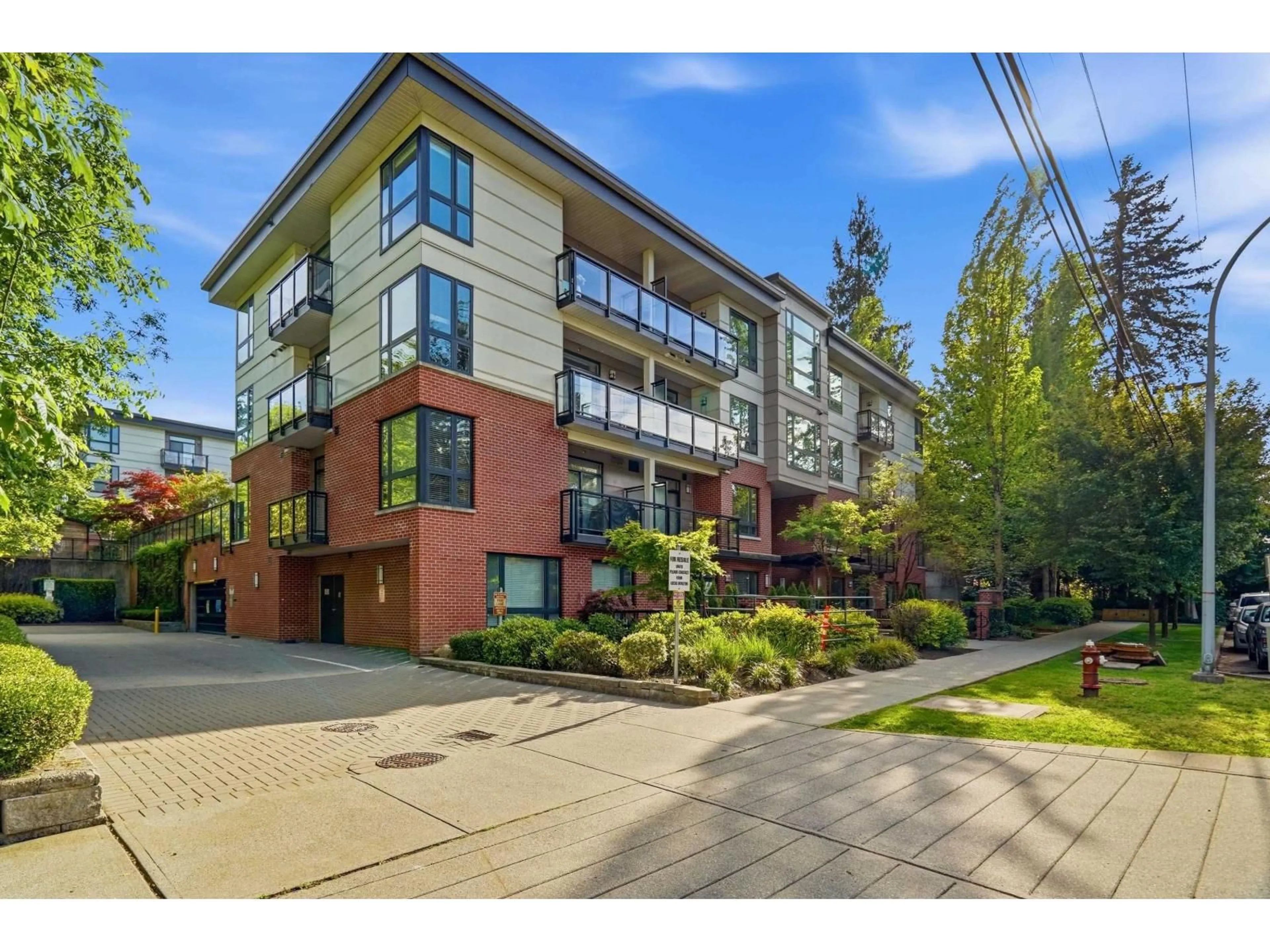 Unknown for 203 - 14358 60 AVENUE, Surrey British Columbia V3X0G3