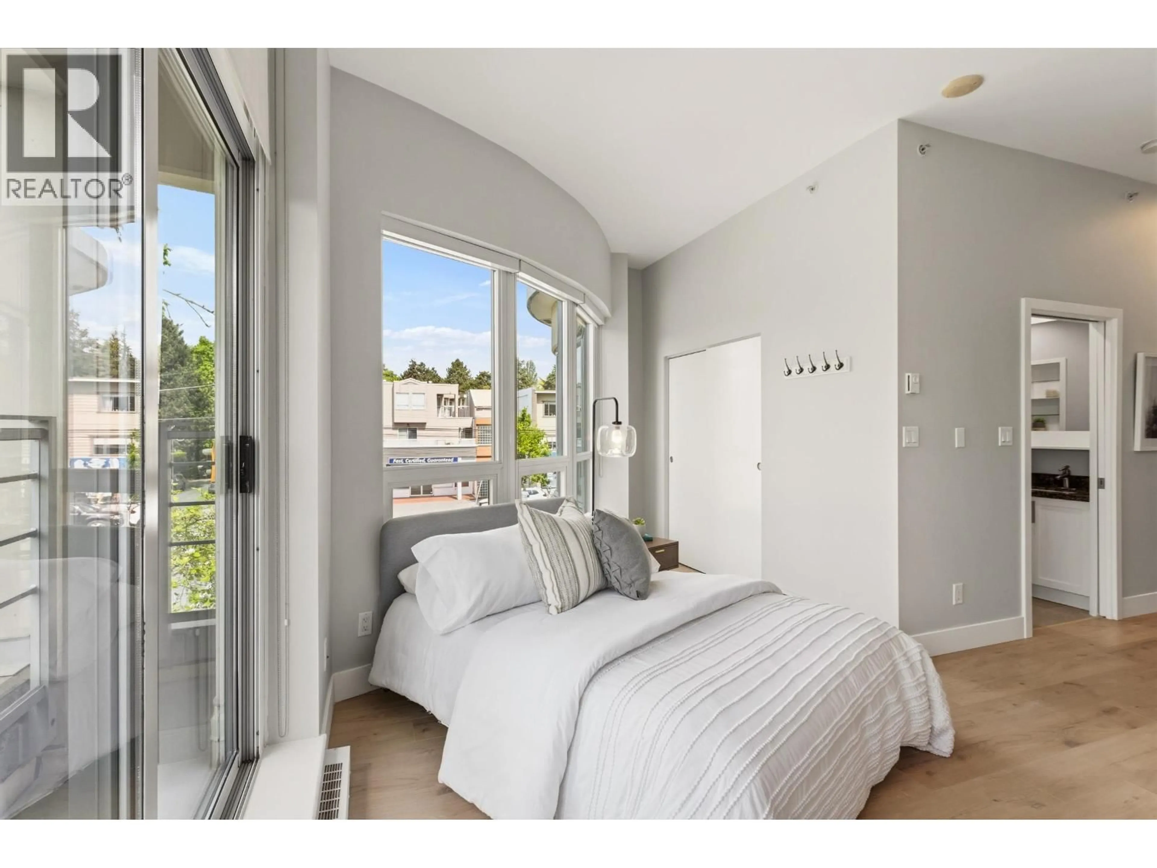 Bedroom with bed, unknown for 207 - 2288 BROADWAY, Vancouver British Columbia V6K0B3