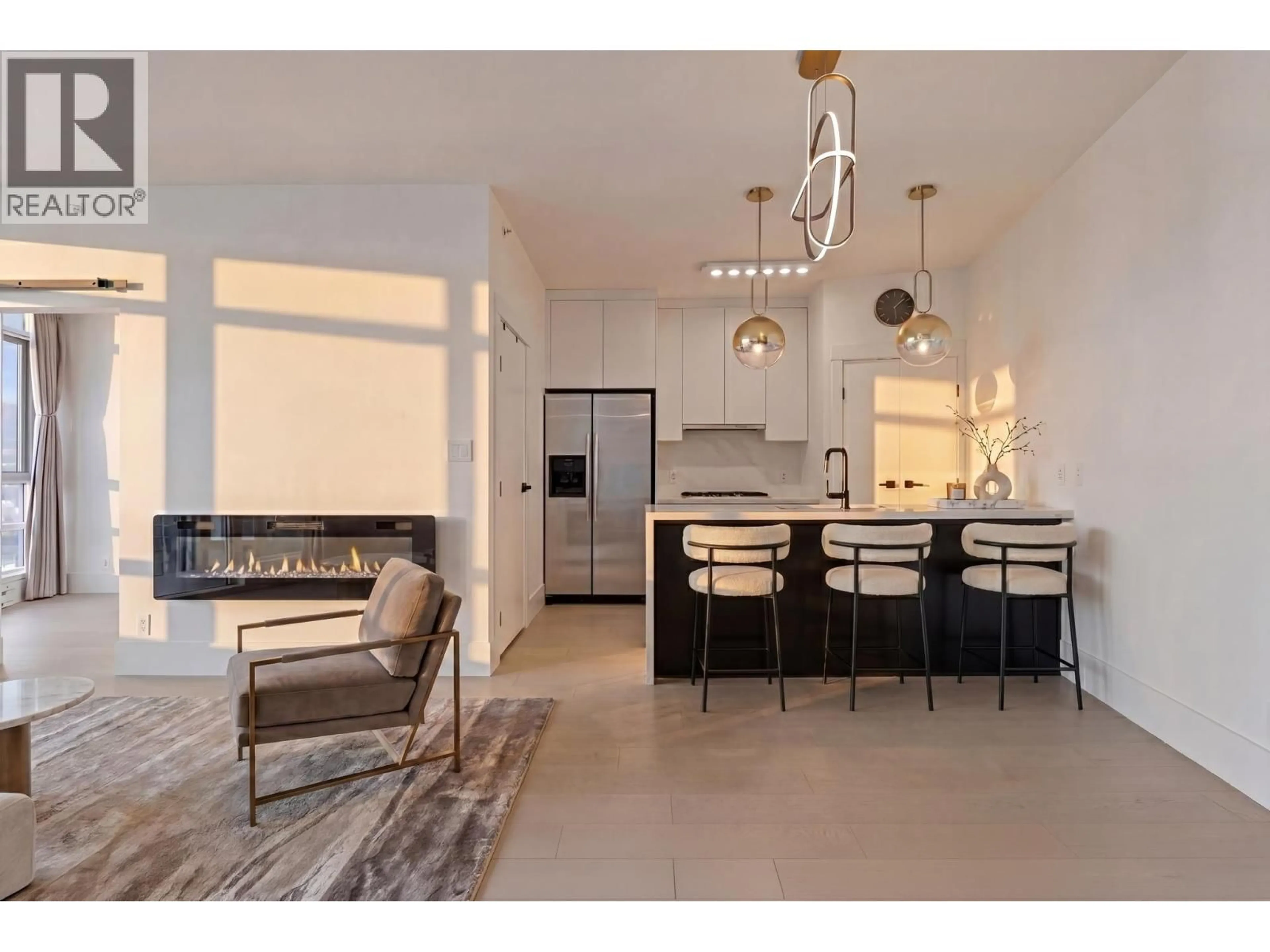 Open concept kitchen, ceramic/tile floor for 3007 - 1189 MELVILLE STREET, Vancouver British Columbia V6E4T8