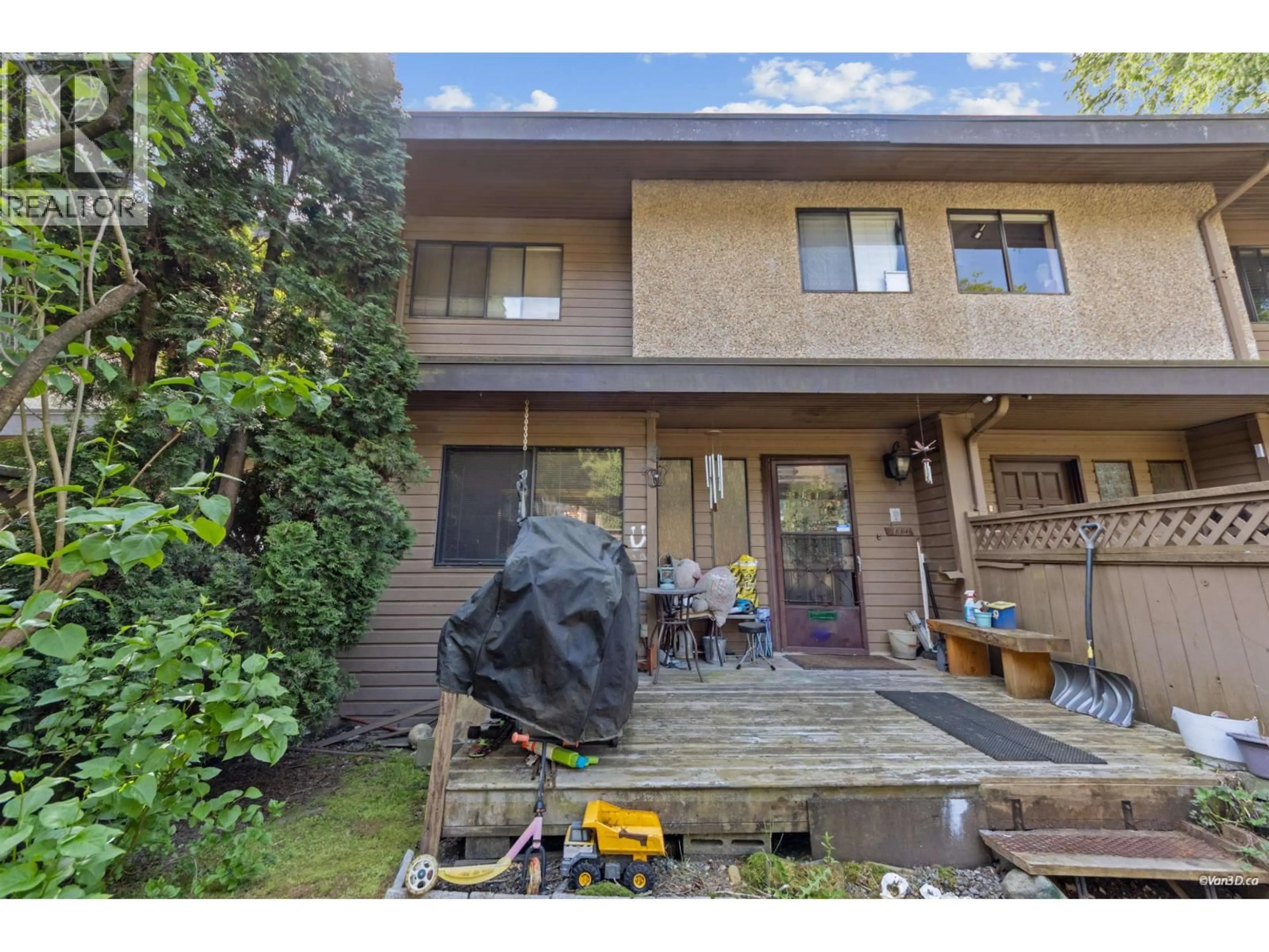 Unknown for 6884 BROMLEY COURT, Burnaby British Columbia V5B4R4