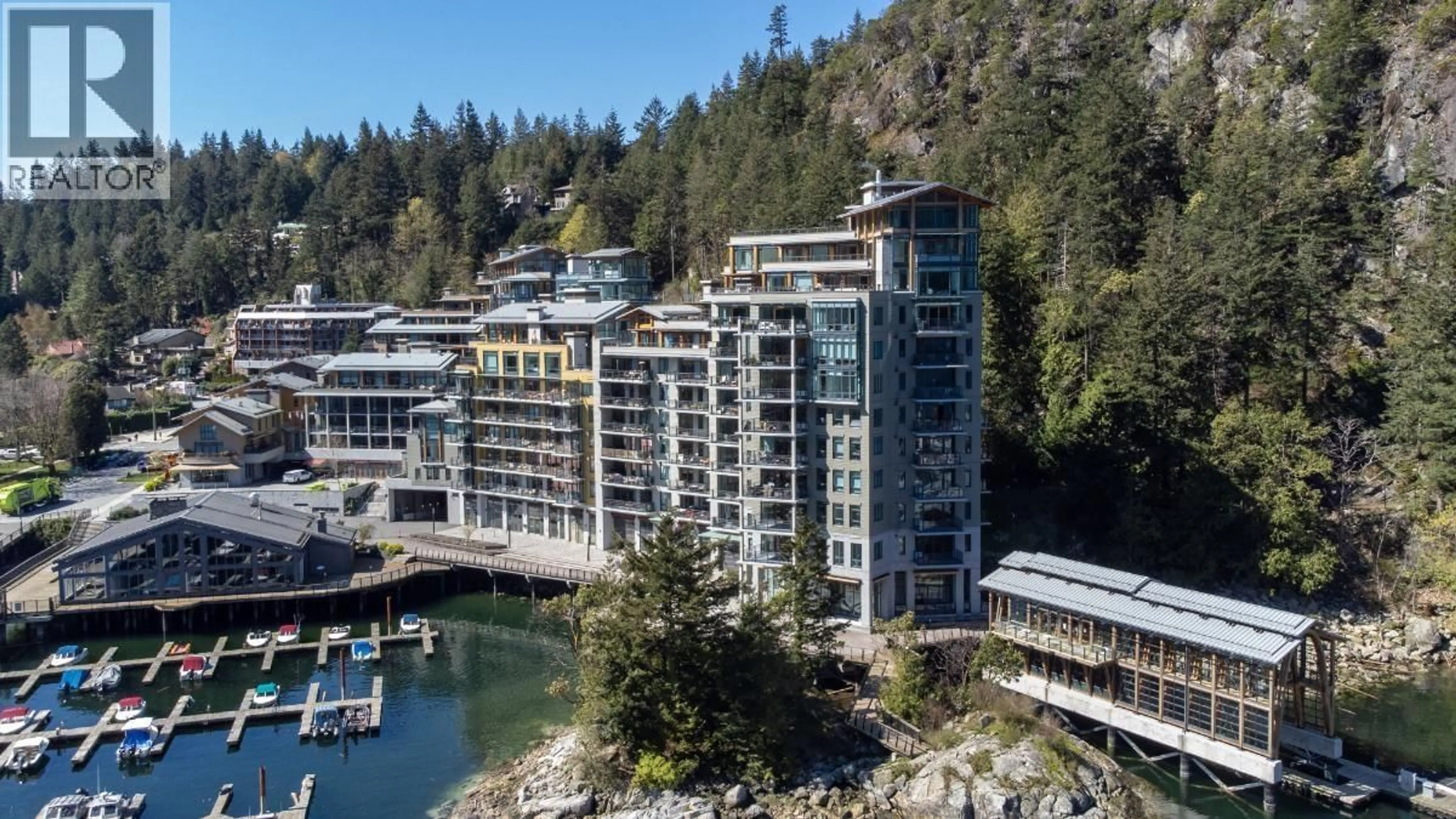 A pic from outside/outdoor area/front of a property/back of a property/a pic from drone, water/lake/river/ocean view for 406 - 6707 NELSON AVENUE, West Vancouver British Columbia V7W0A4