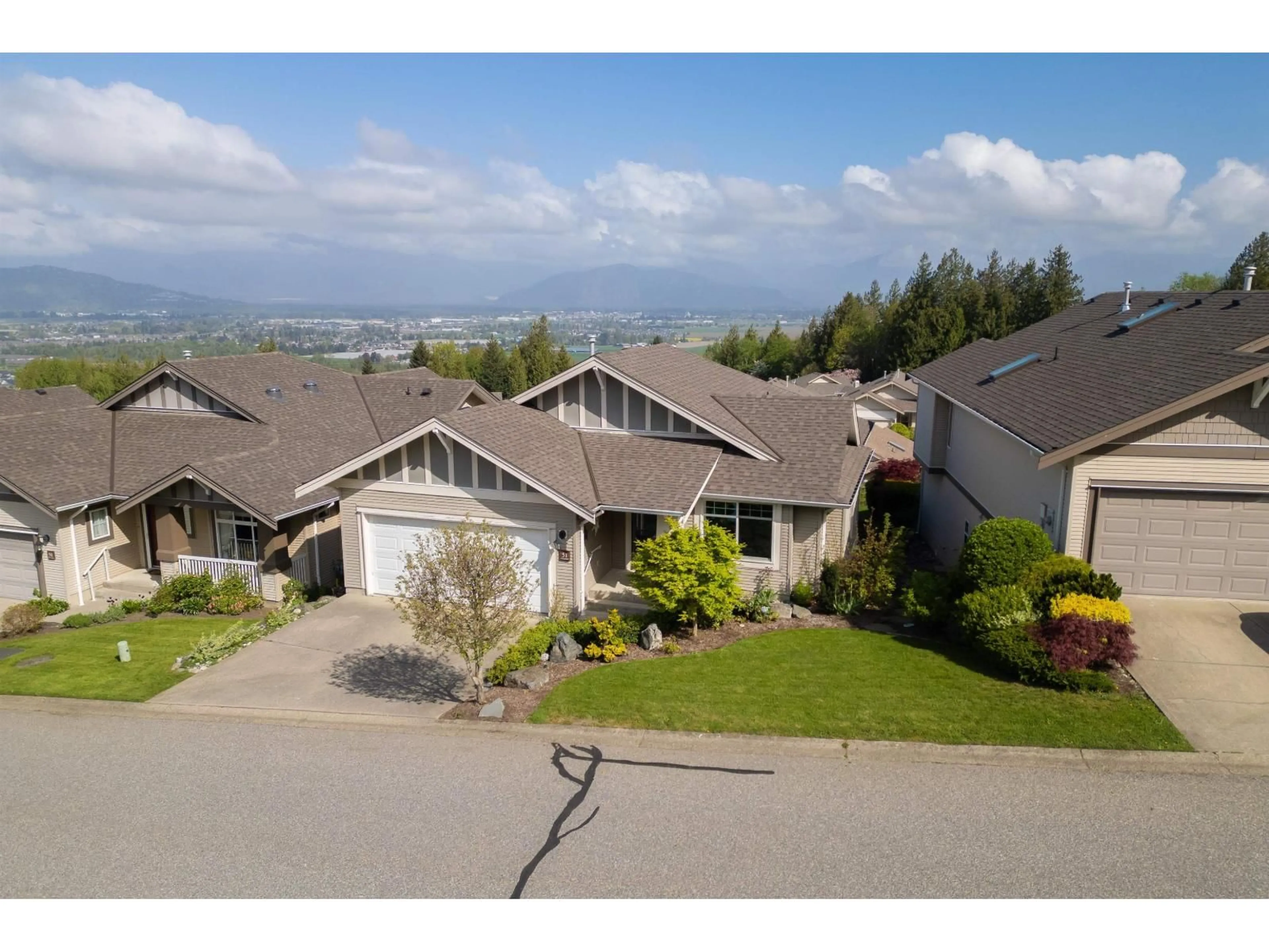 A pic from outside/outdoor area/front of a property/back of a property/a pic from drone, mountain view for 51 - 5700 JINKERSON ROAD, Chilliwack British Columbia V2R5N6