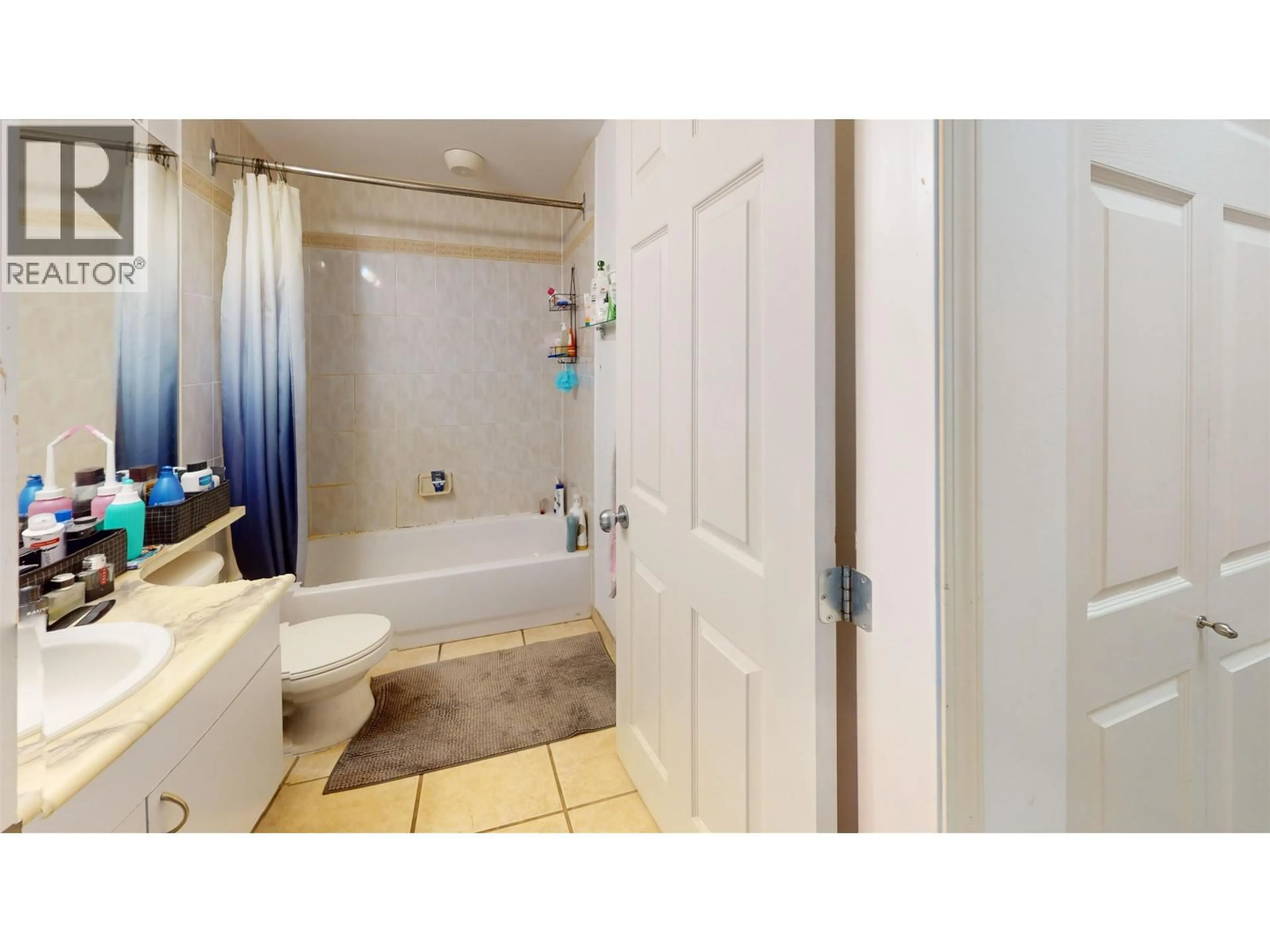 Standard bathroom, unknown for 202 - 5629 DUNBAR STREET, Vancouver British Columbia V6N1W5