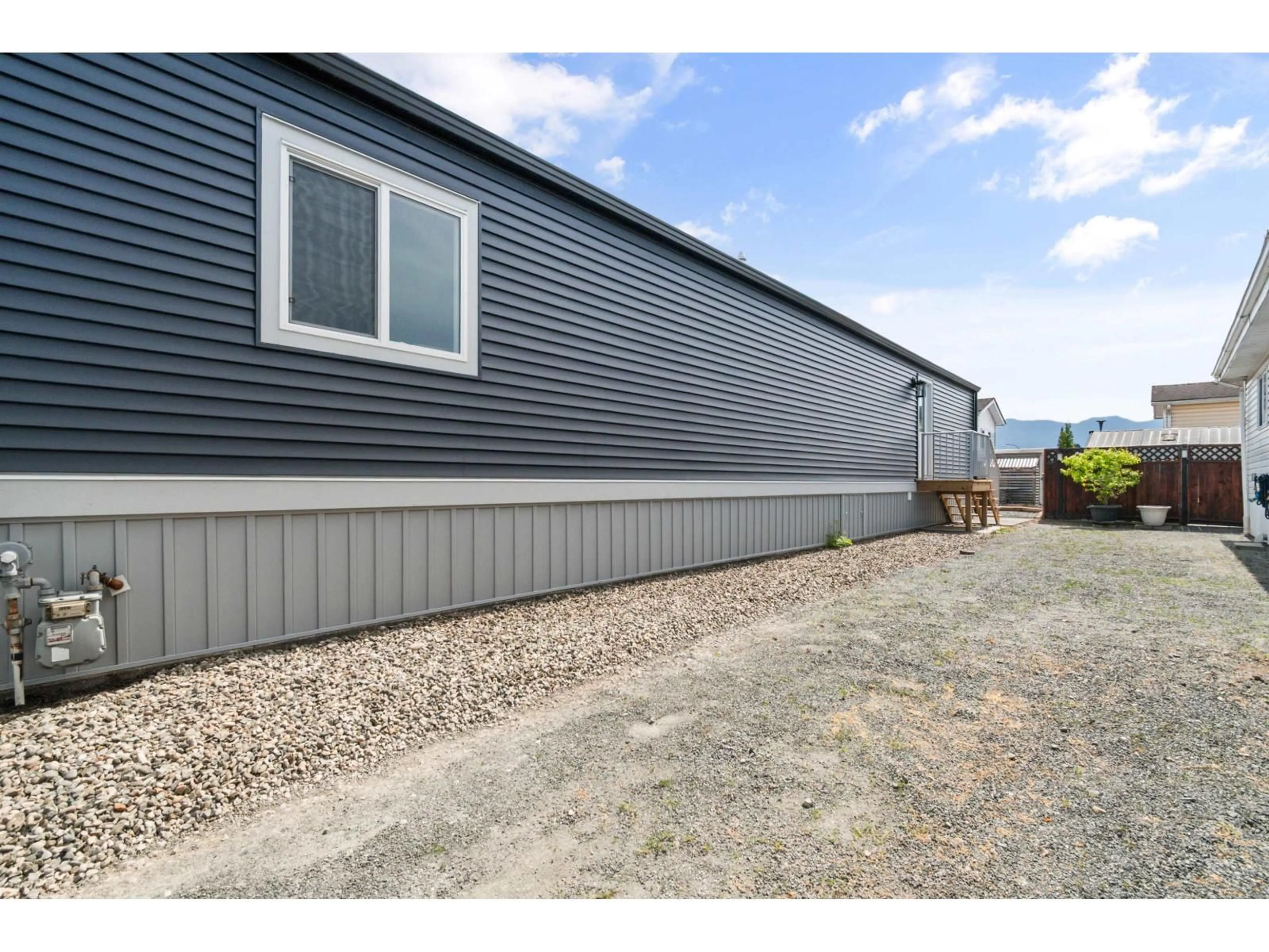Home with vinyl exterior material, building for 39 - 9055 ASHWELL ROAD, Chilliwack British Columbia V2P7S6