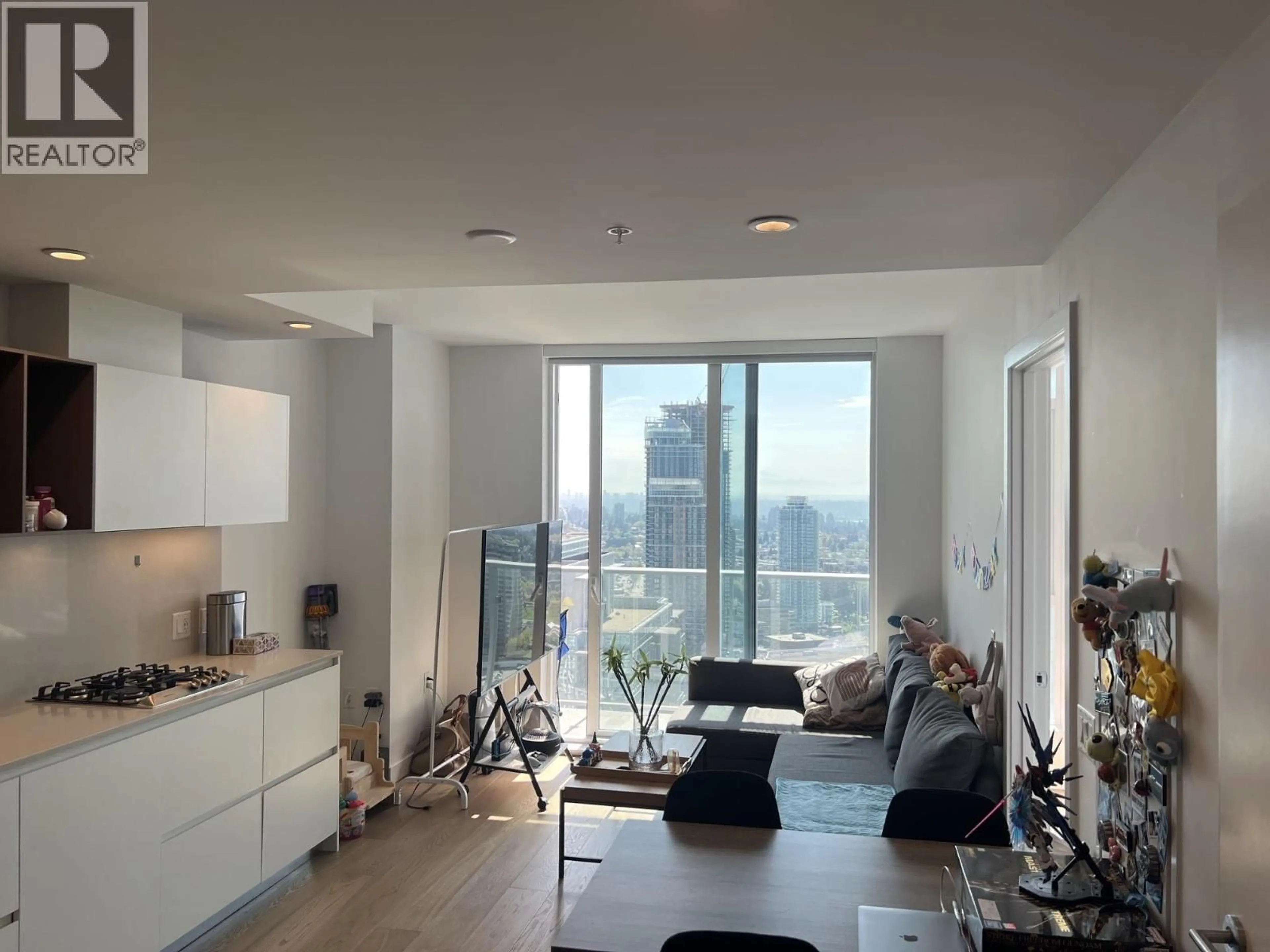 Unknown for 4001 - 6000 MCKAY AVENUE, Burnaby British Columbia V5H0K2