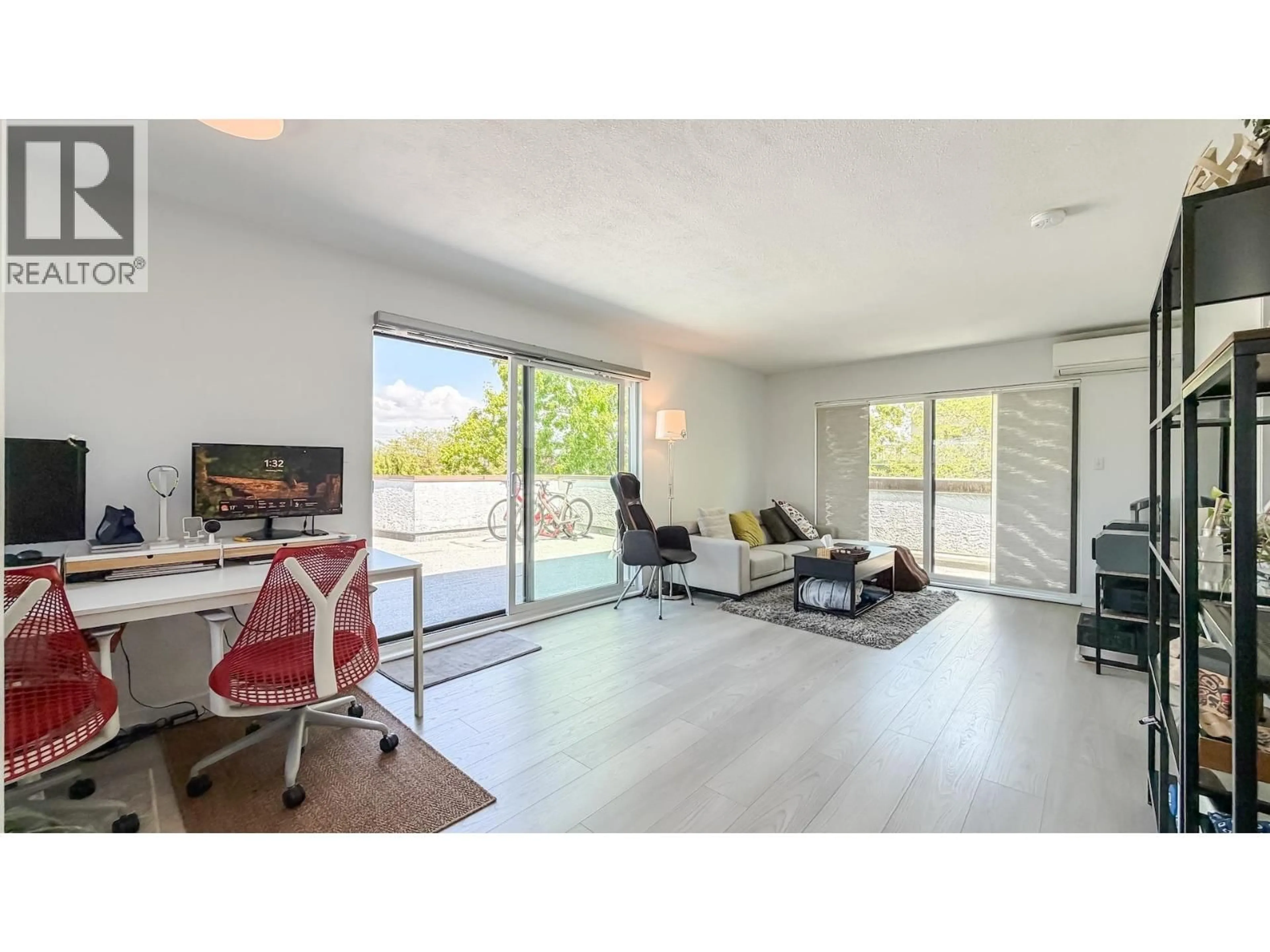 Living room with furniture, unknown for 335 - 7480 ST. ALBANS ROAD, Richmond British Columbia V6Y2K6