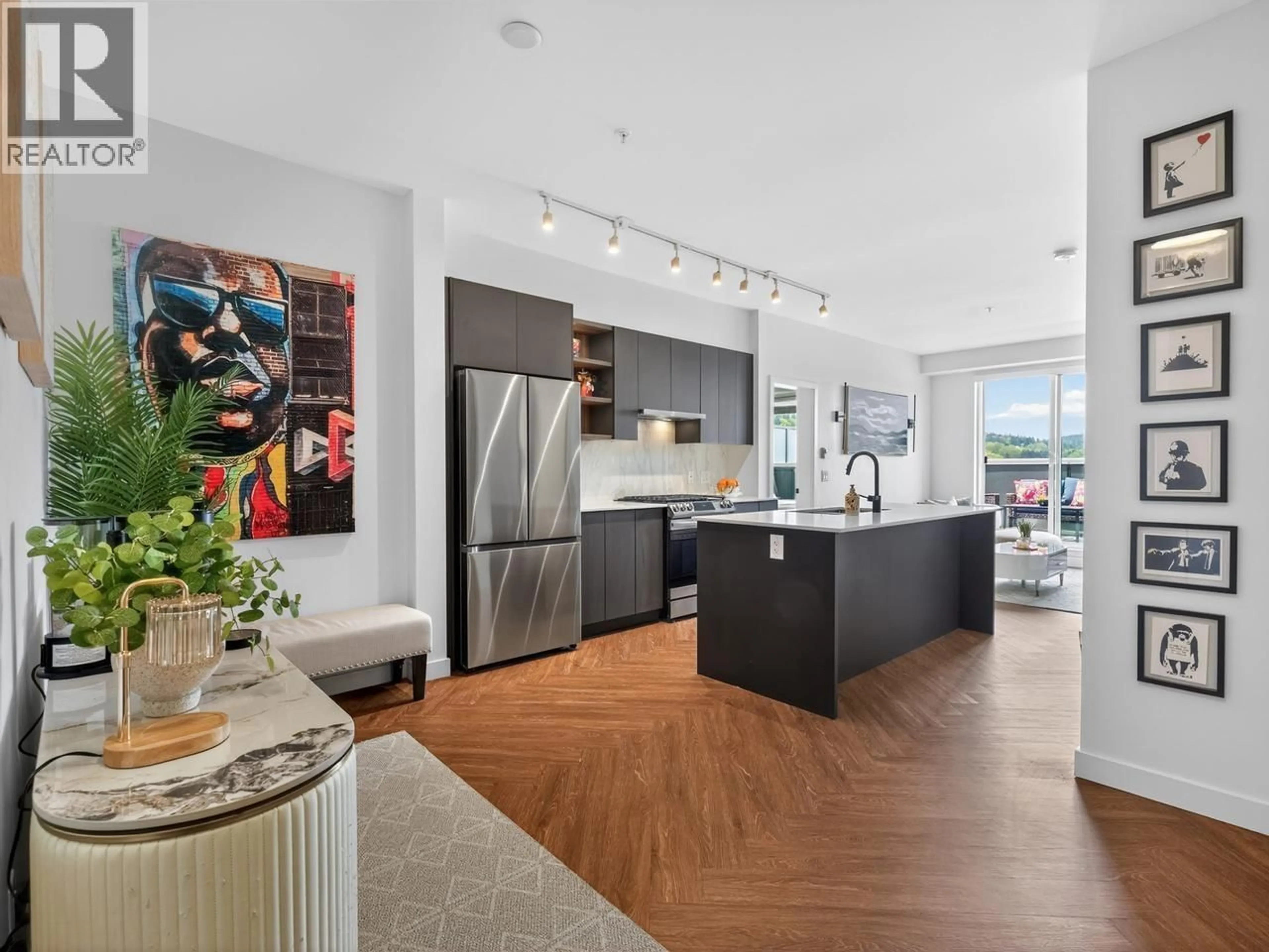 Open concept kitchen, unknown for 606 - 3229 ST JOHNS STREET, Port Moody British Columbia V3H0M4