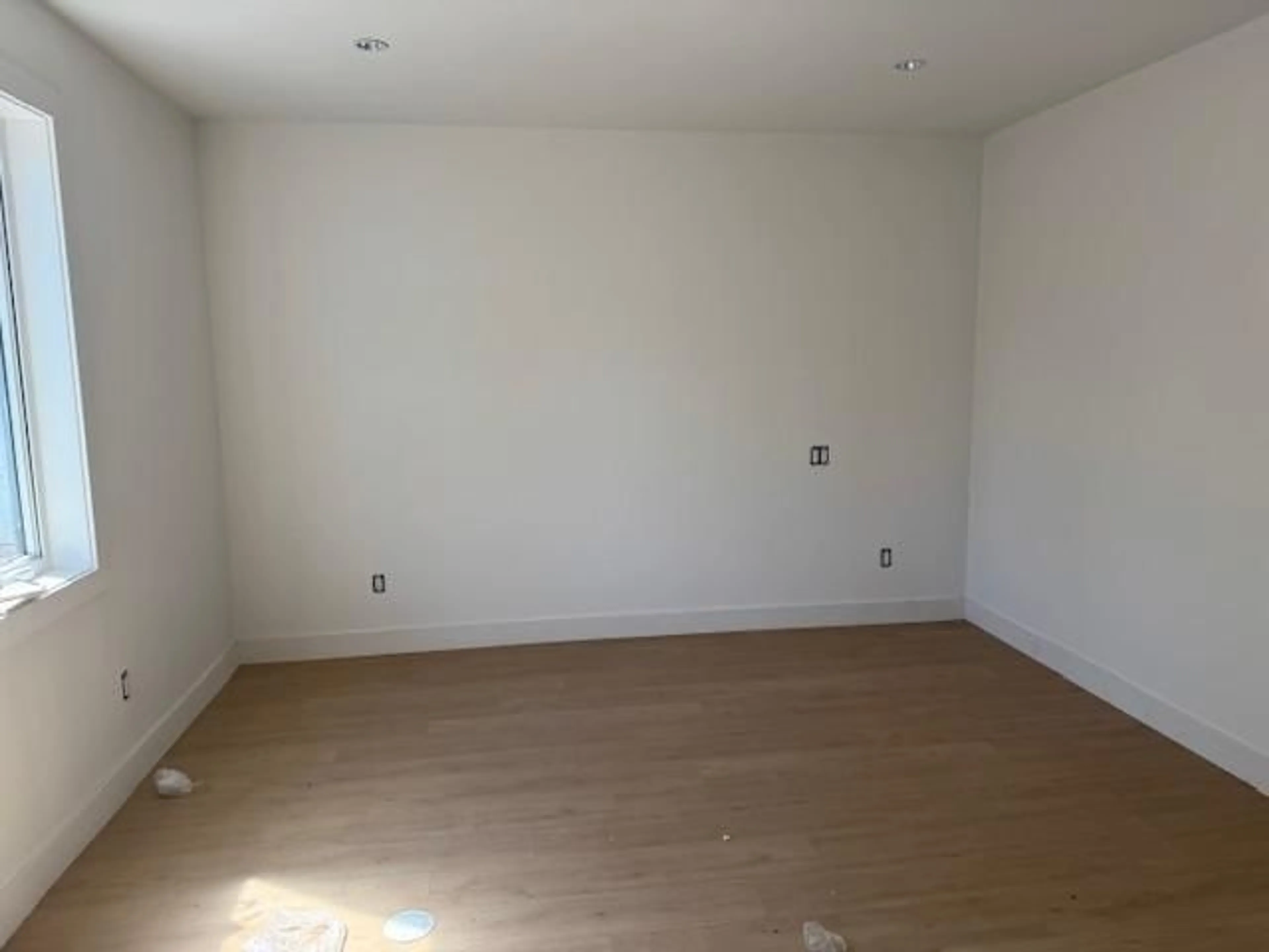 A pic of a room for 102 - 5840 179 STREET, Surrey British Columbia V3S4J9