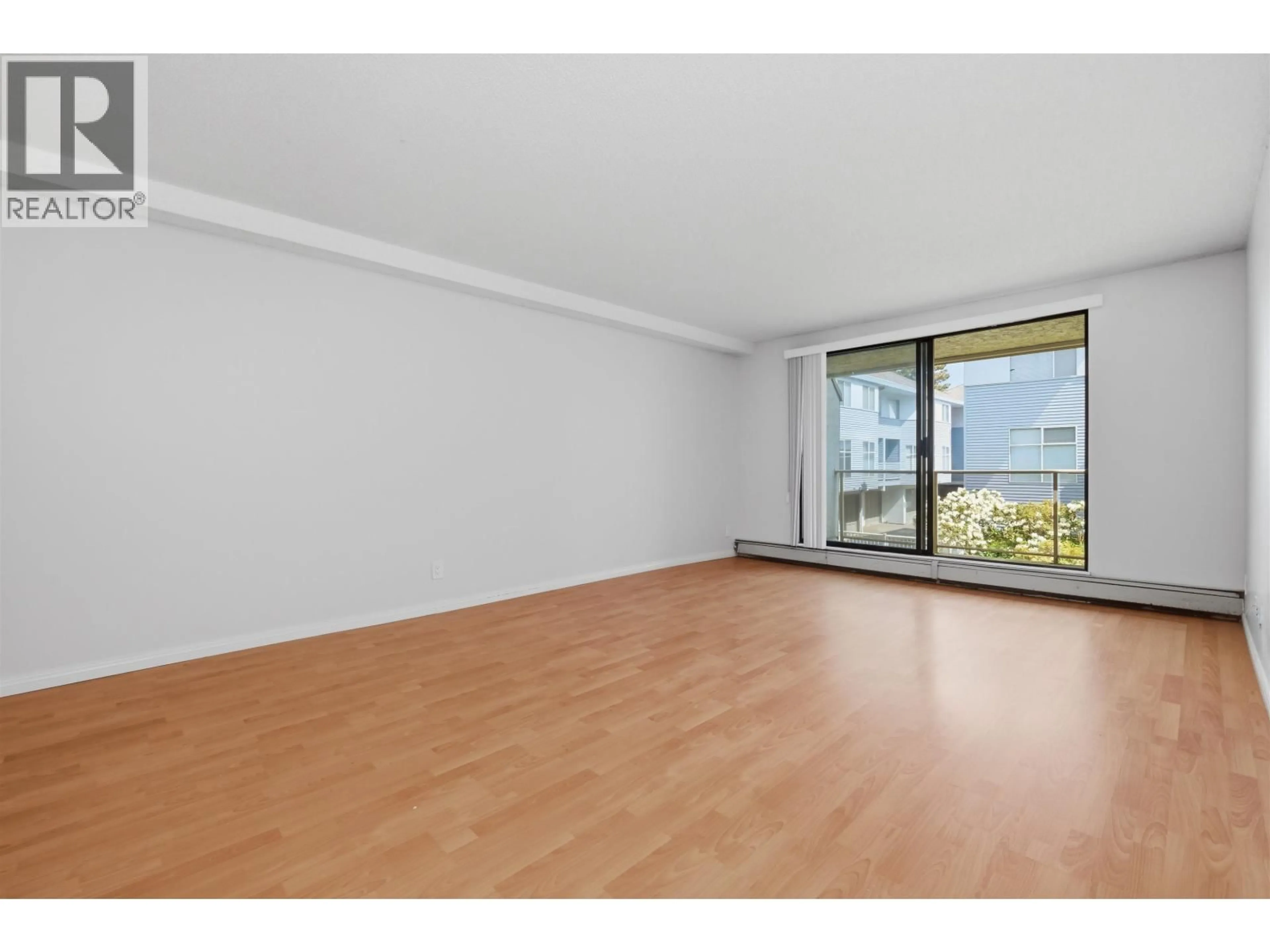 A pic of a room for 105 - 5471 ARCADIA ROAD, Richmond British Columbia V6X2H1