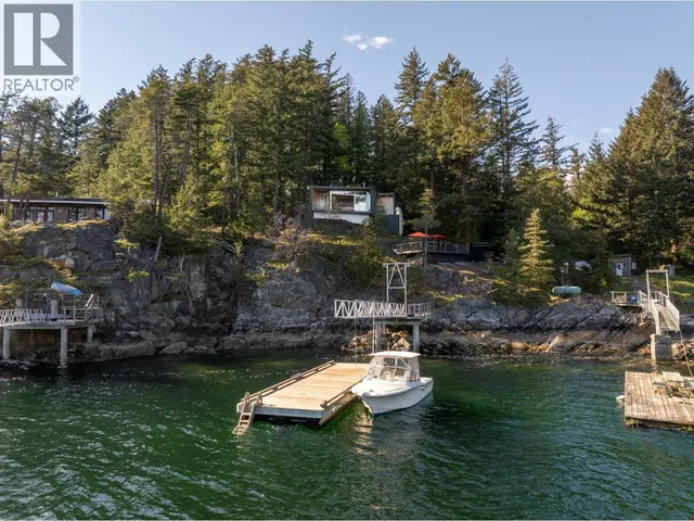 671 BOWEN VIEW ROAD, Gambier Island