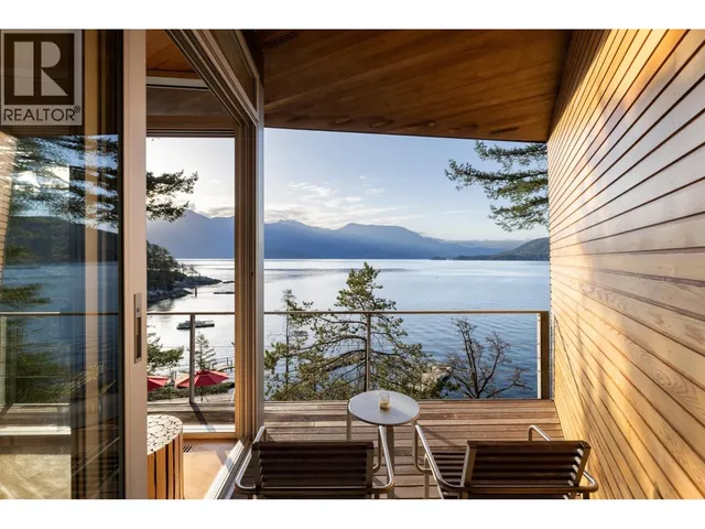 671 BOWEN VIEW ROAD, Gambier Island 5