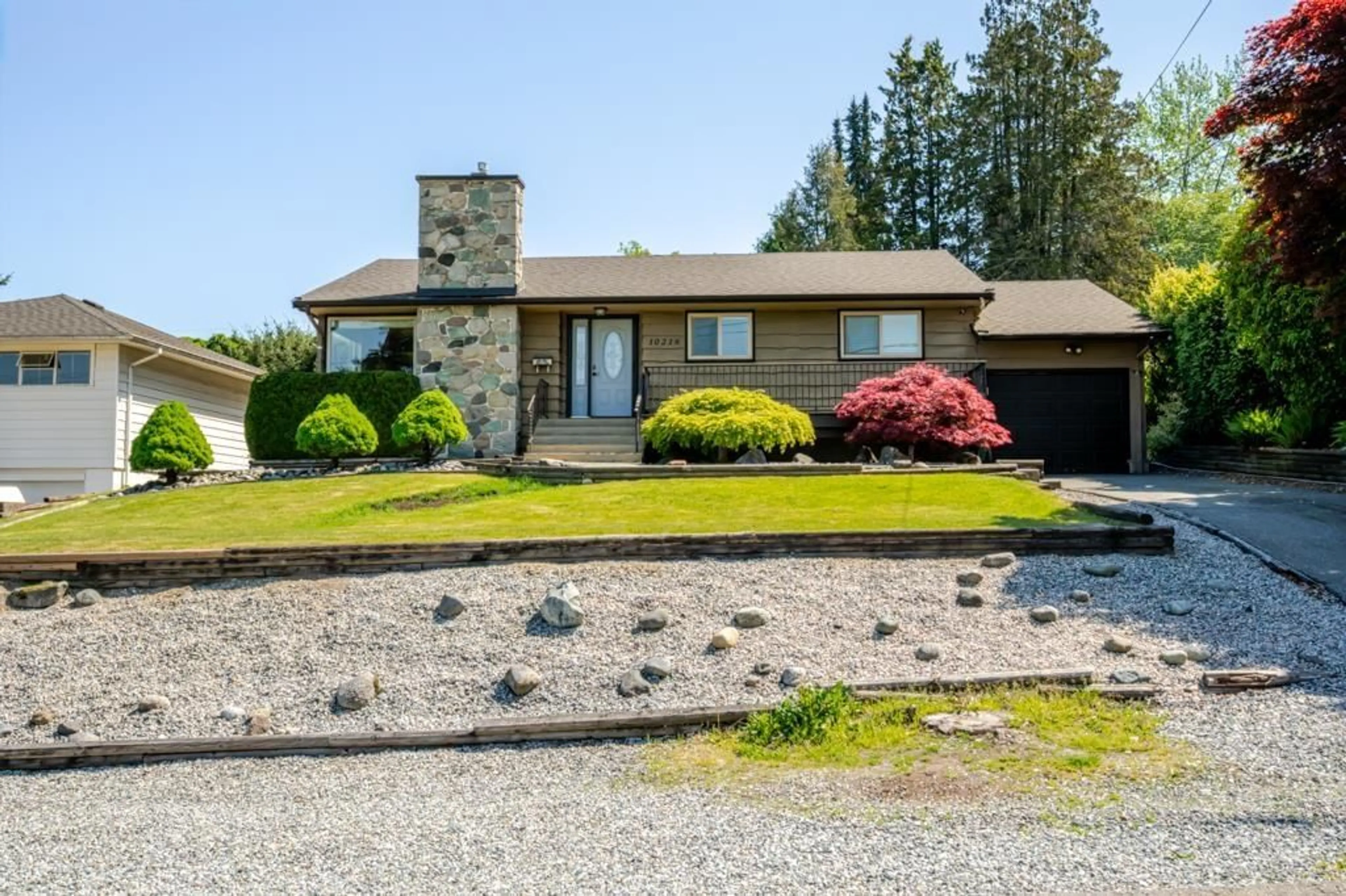 Home with vinyl exterior material, unknown for 10216 124 STREET, Surrey British Columbia V3V4T3