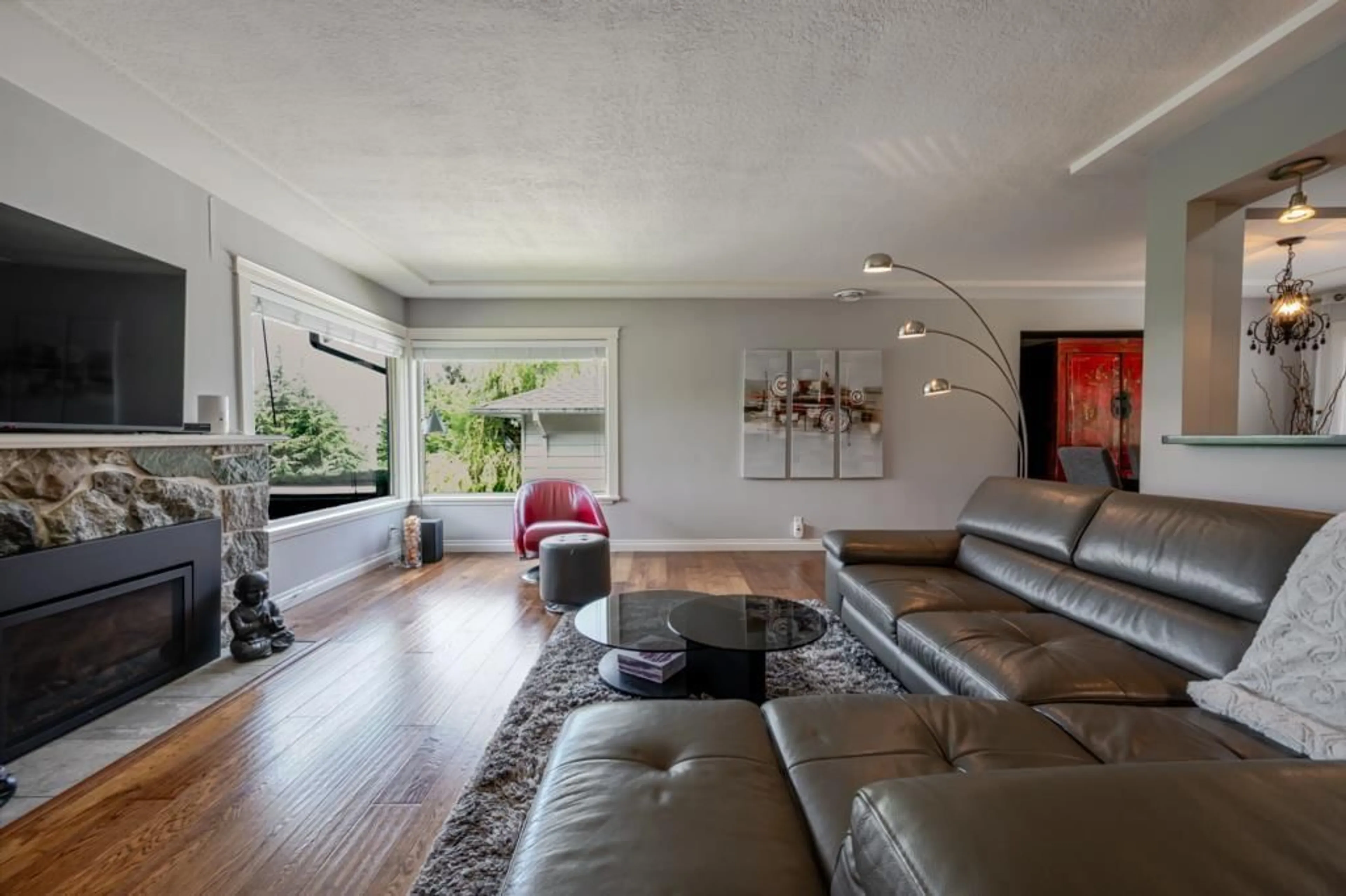 Living room with furniture, unknown for 10216 124 STREET, Surrey British Columbia V3V4T3