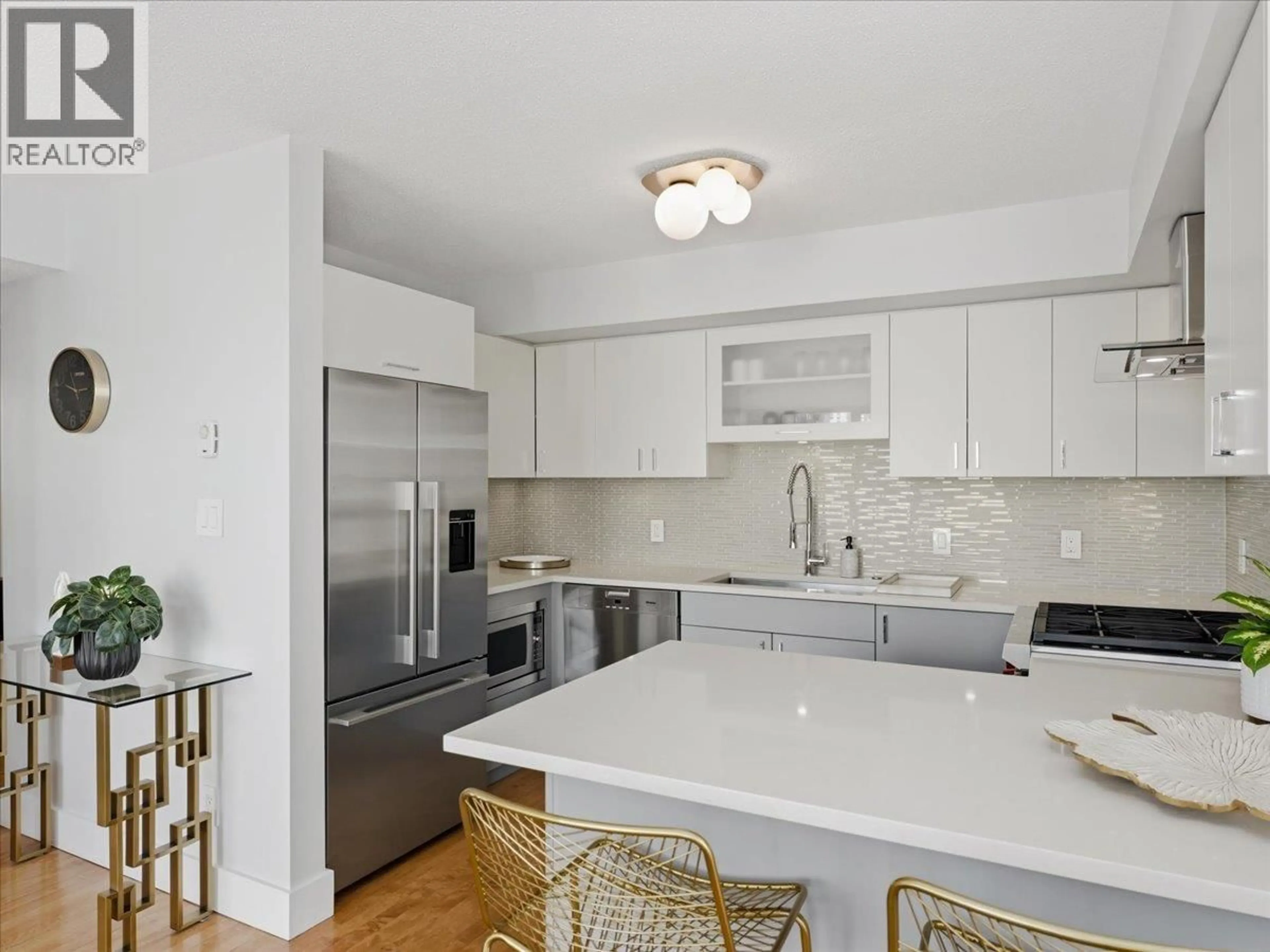 Open concept kitchen, unknown for 805 - 1238 RICHARDS STREET, Vancouver British Columbia V6B6M6