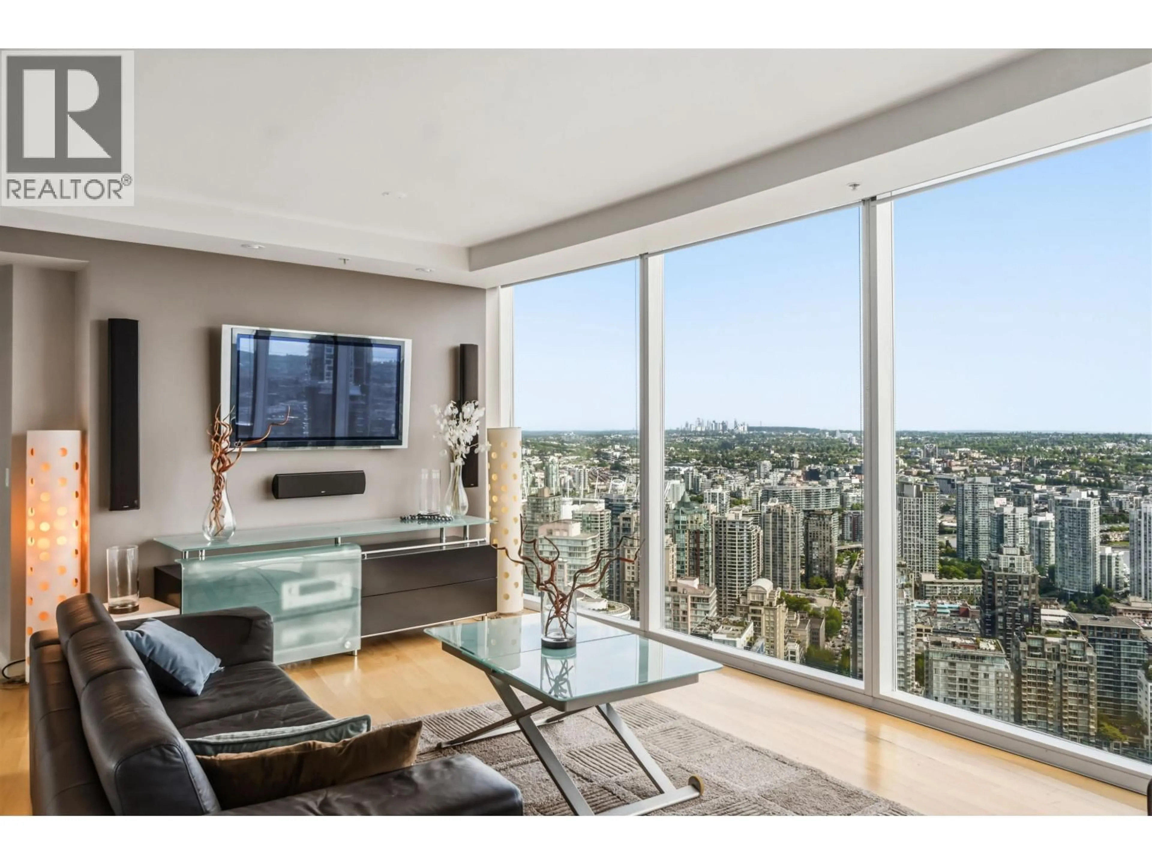 Living room with furniture, wood/laminate floor for 4303 - 938 NELSON STREET, Vancouver British Columbia V6Z3A7