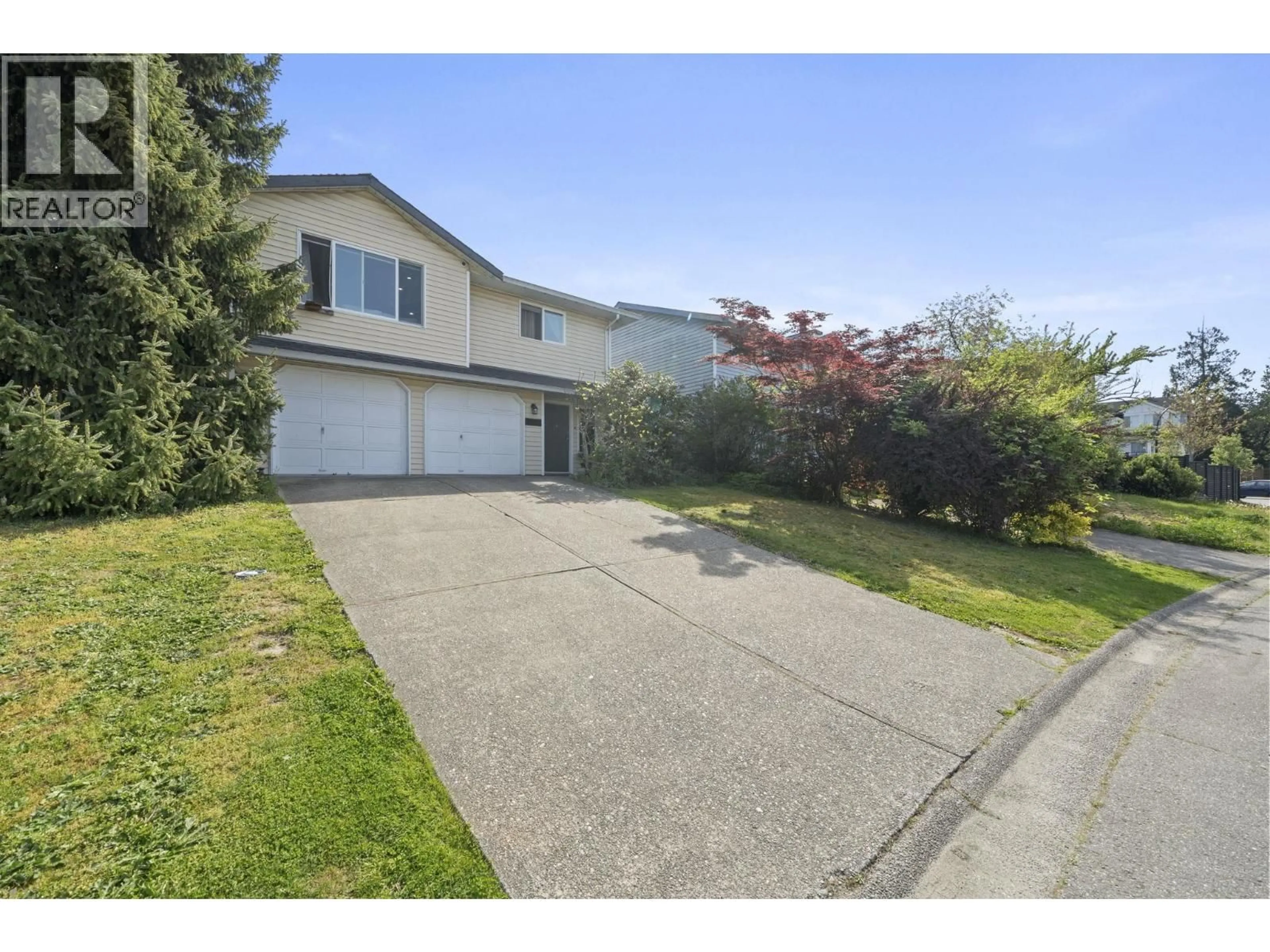 A pic from outside/outdoor area/front of a property/back of a property/a pic from drone, street for 22905 113 AVENUE, Maple Ridge British Columbia V2X9S6