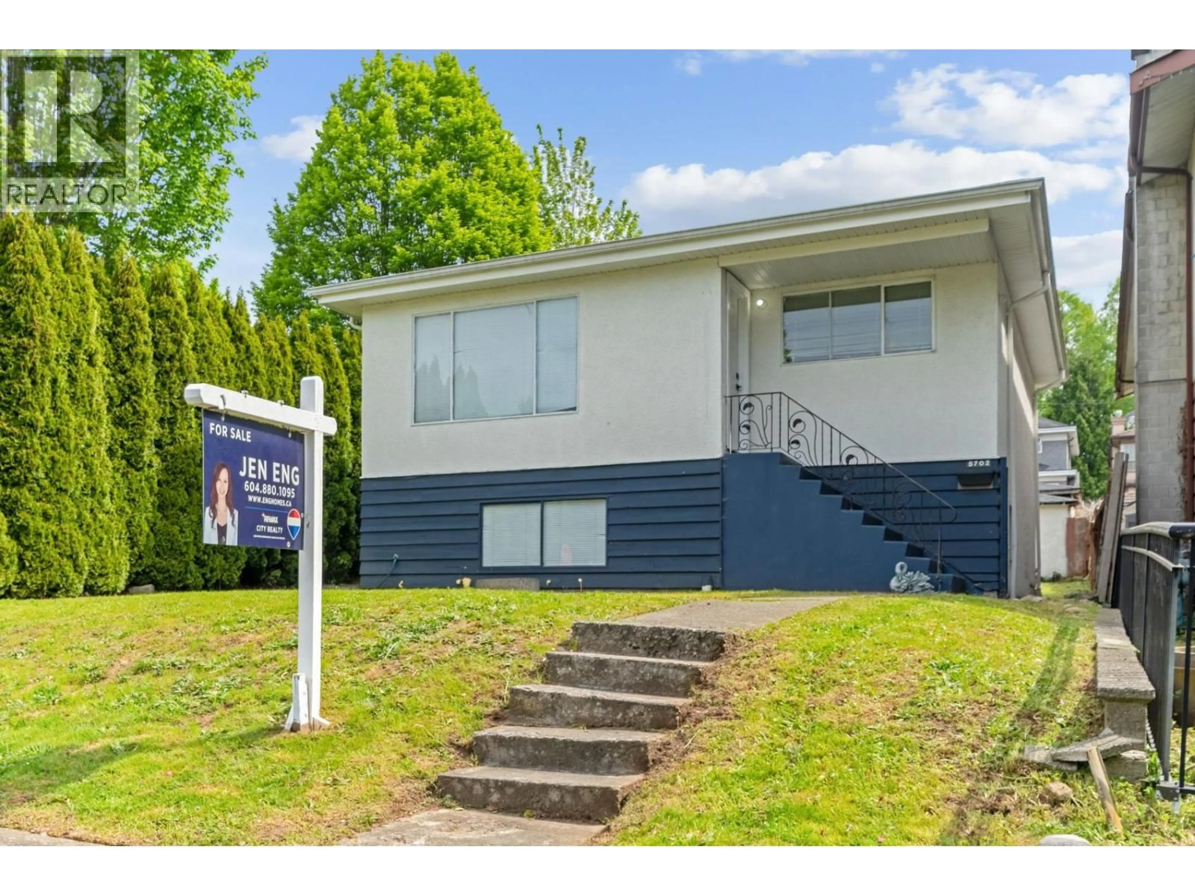 Home with vinyl exterior material, unknown for 5702 LANCASTER STREET, Vancouver British Columbia V5R4A7