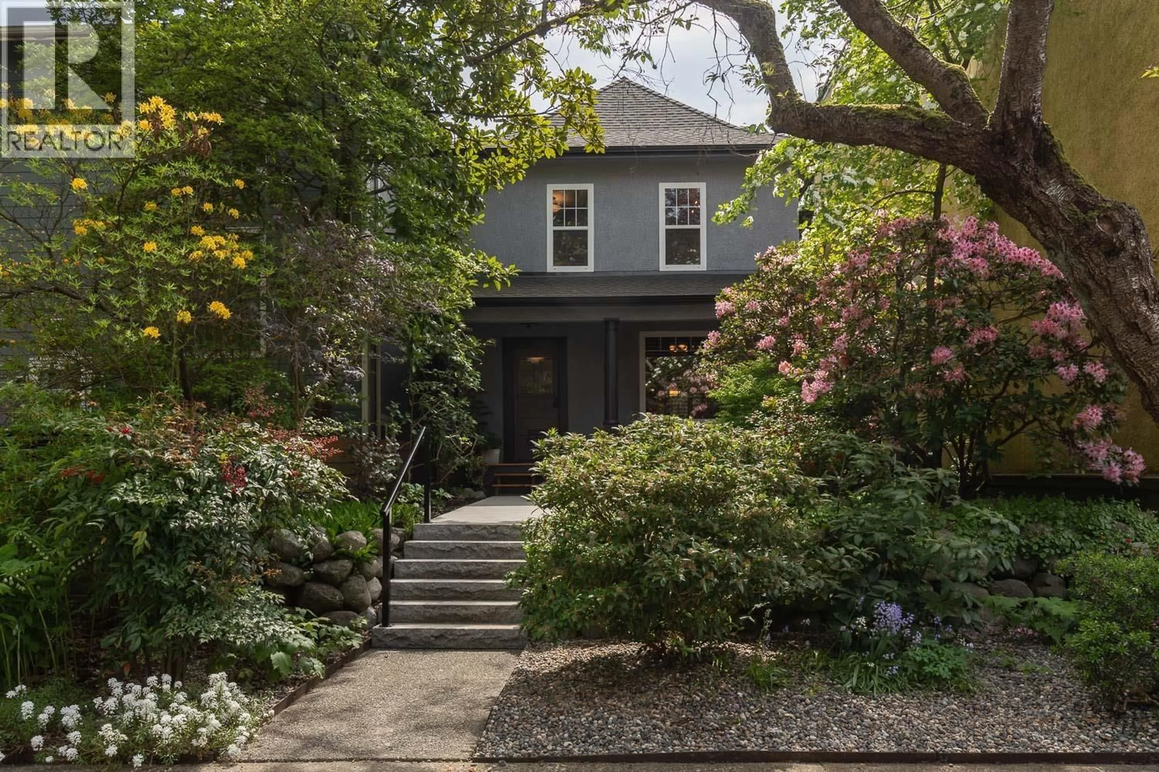 Unknown for 838 PENDER STREET, Vancouver British Columbia V6A1W1