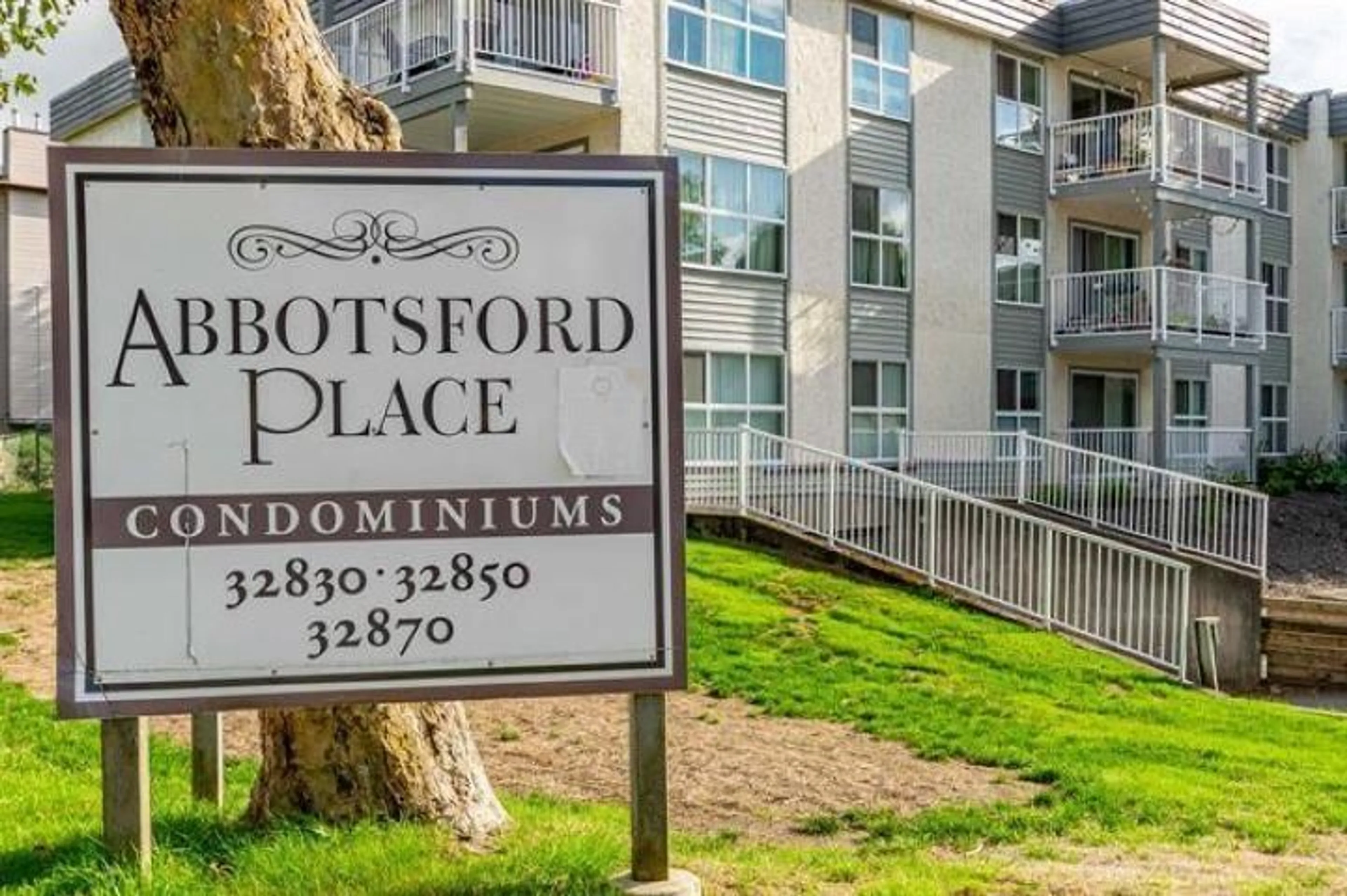 Unknown for 305 - 32870 GEORGE FERGUSON WAY, Abbotsford British Columbia V2S7K1