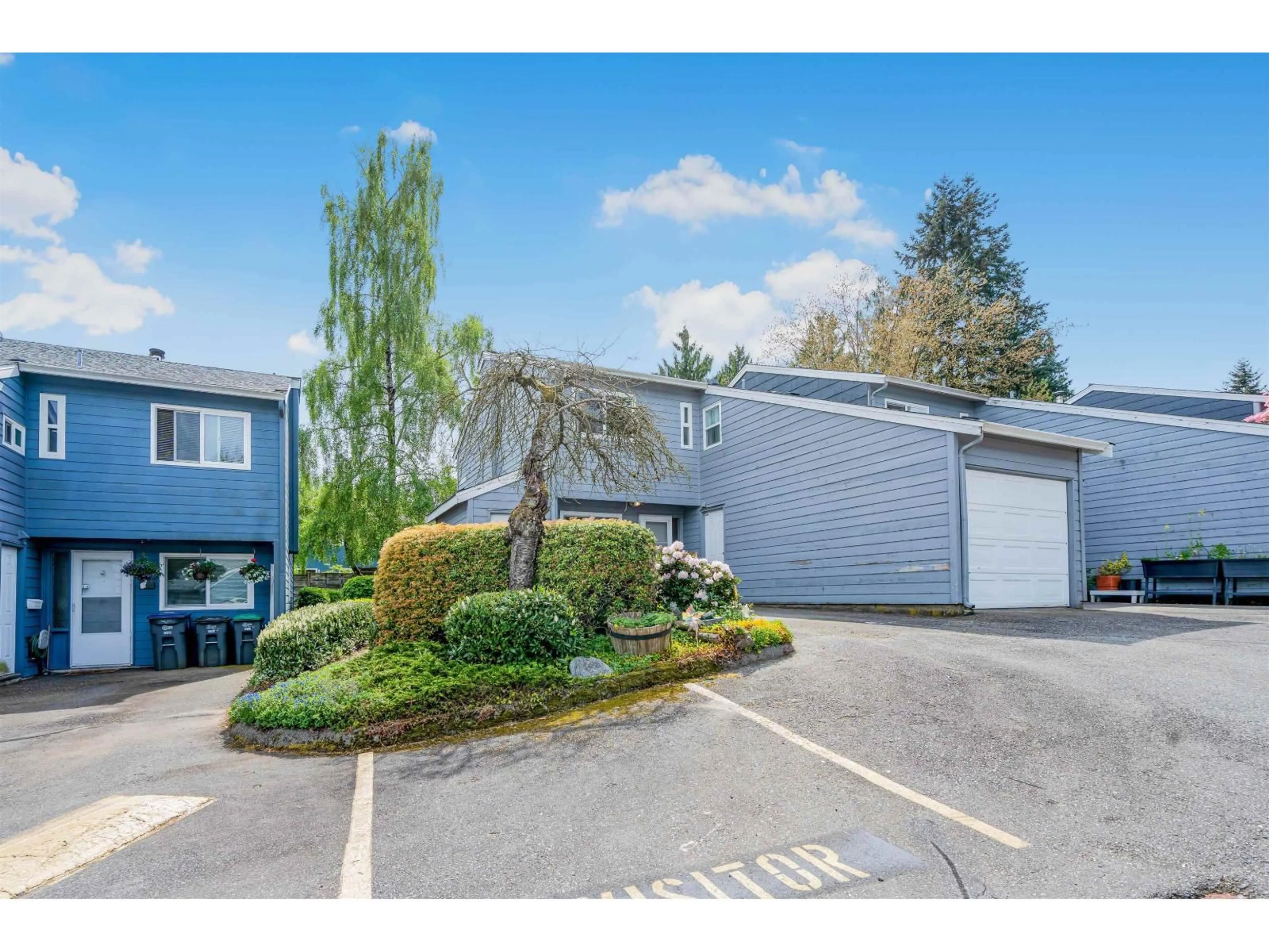 A pic from outside/outdoor area/front of a property/back of a property/a pic from drone, street for #7 - 9976 149TH STREET, Surrey British Columbia V3R7W7