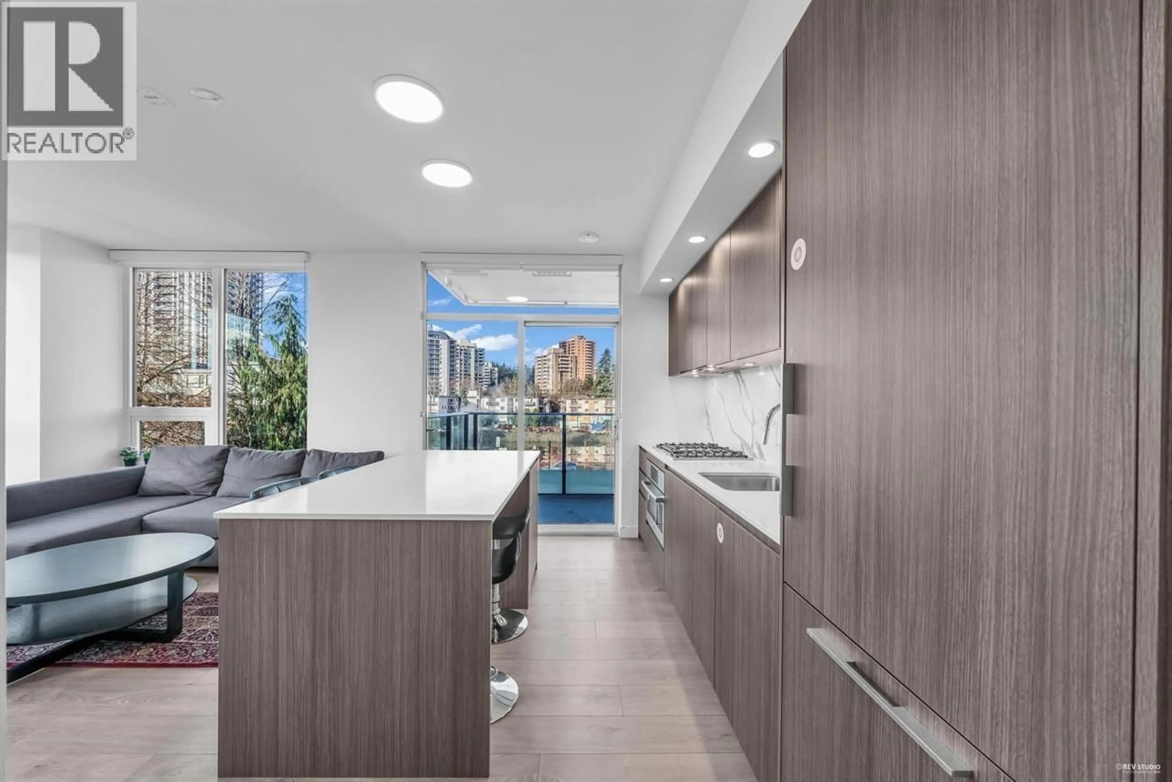 Unknown for 307 - 6463 SILVER AVENUE, Burnaby British Columbia V5H0K4