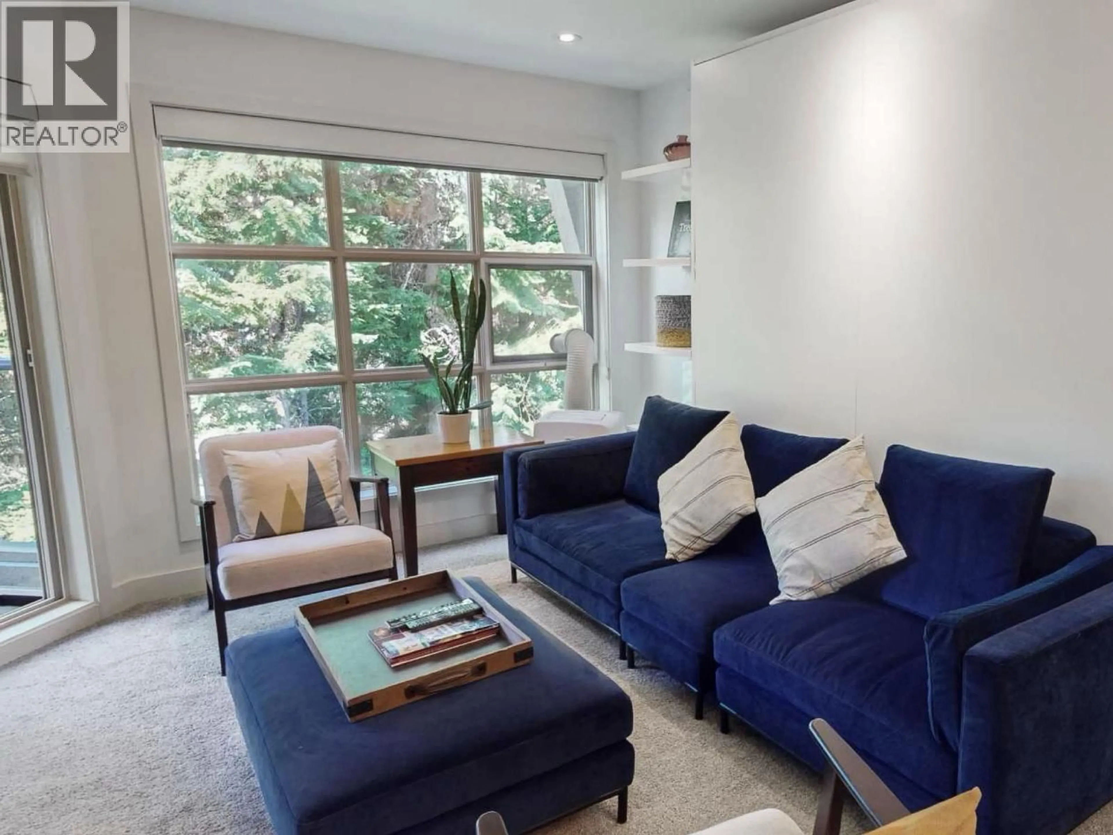 Living room with furniture, unknown for 416 - 4800 SPEARHEAD DRIVE, Whistler British Columbia V8E1G1