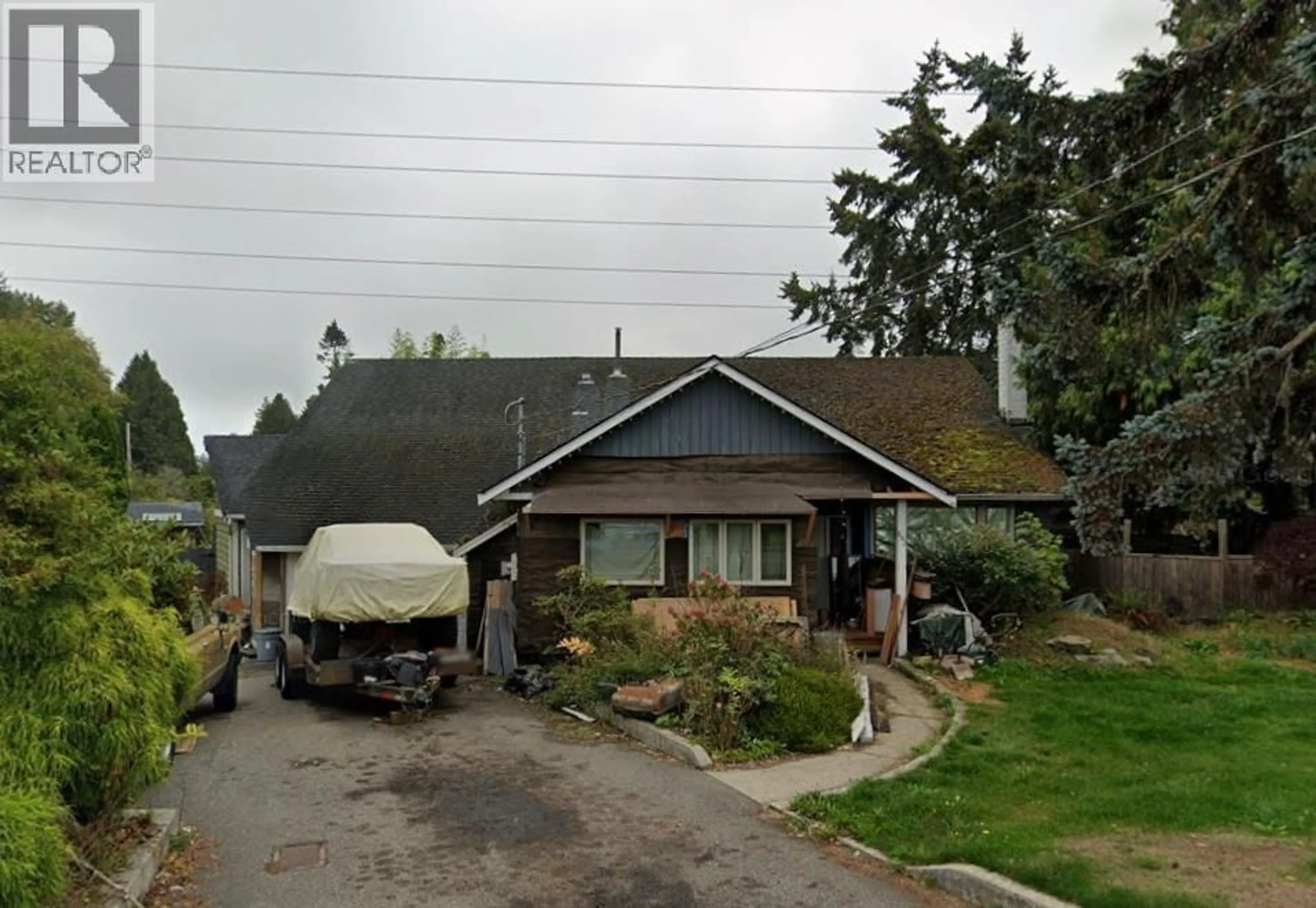 Unknown for 892 53A STREET, Tsawwassen British Columbia V4M3C9