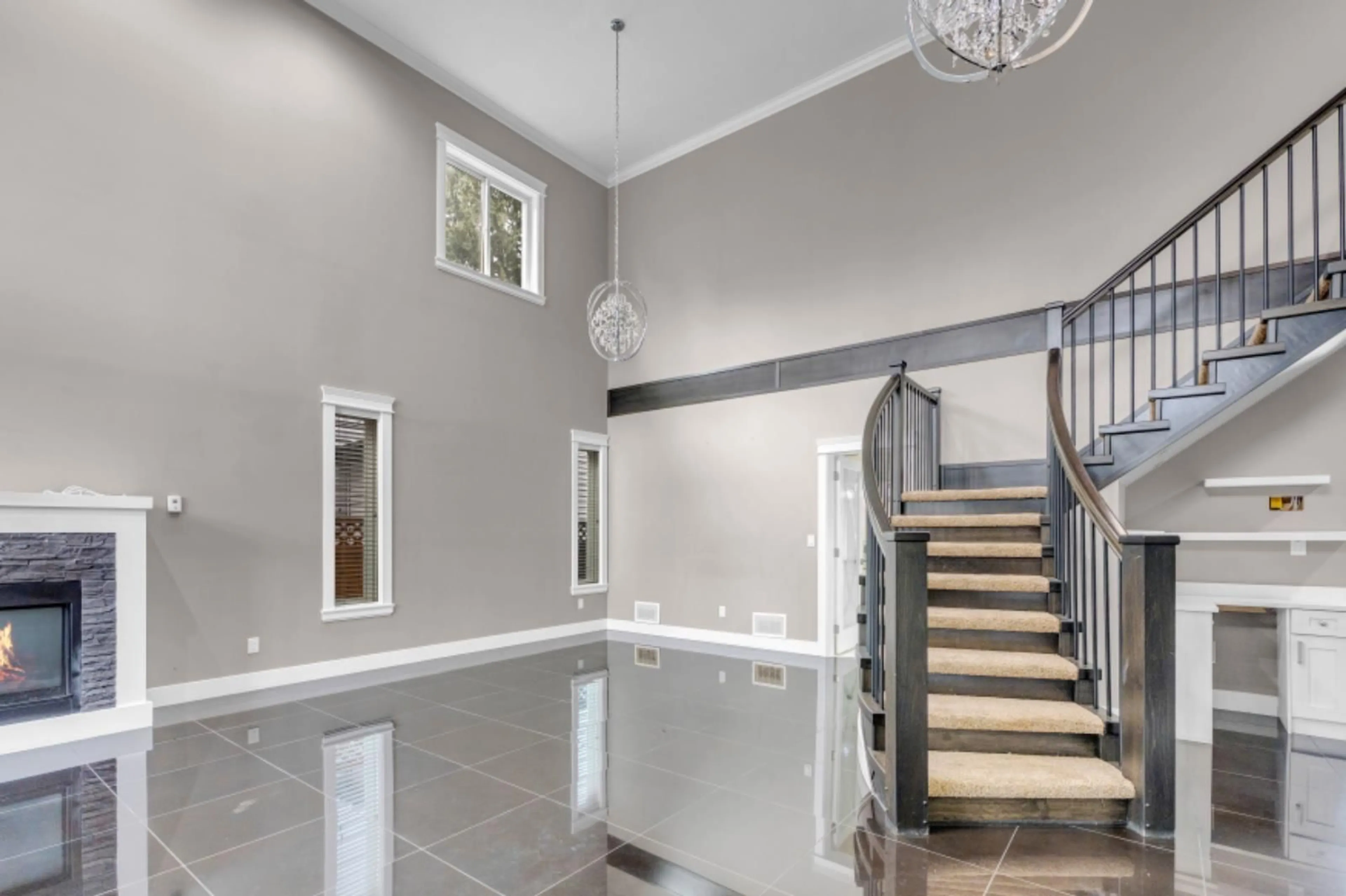 Indoor foyer for 2775 MCCALLUM ROAD, Abbotsford British Columbia V2S3R2