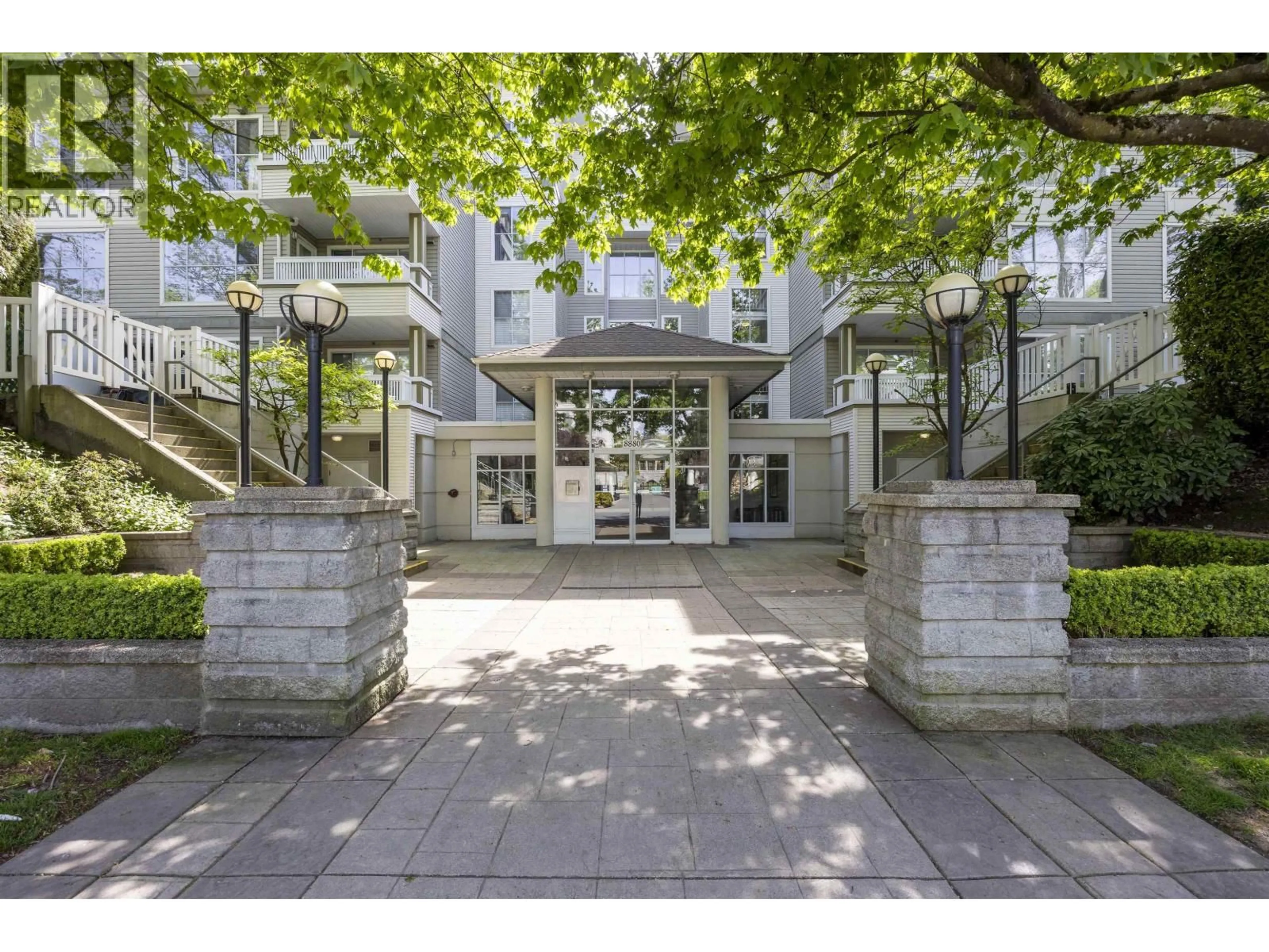 Indoor foyer for 221 - 8880 JONES ROAD, Richmond British Columbia V6Y3Z1