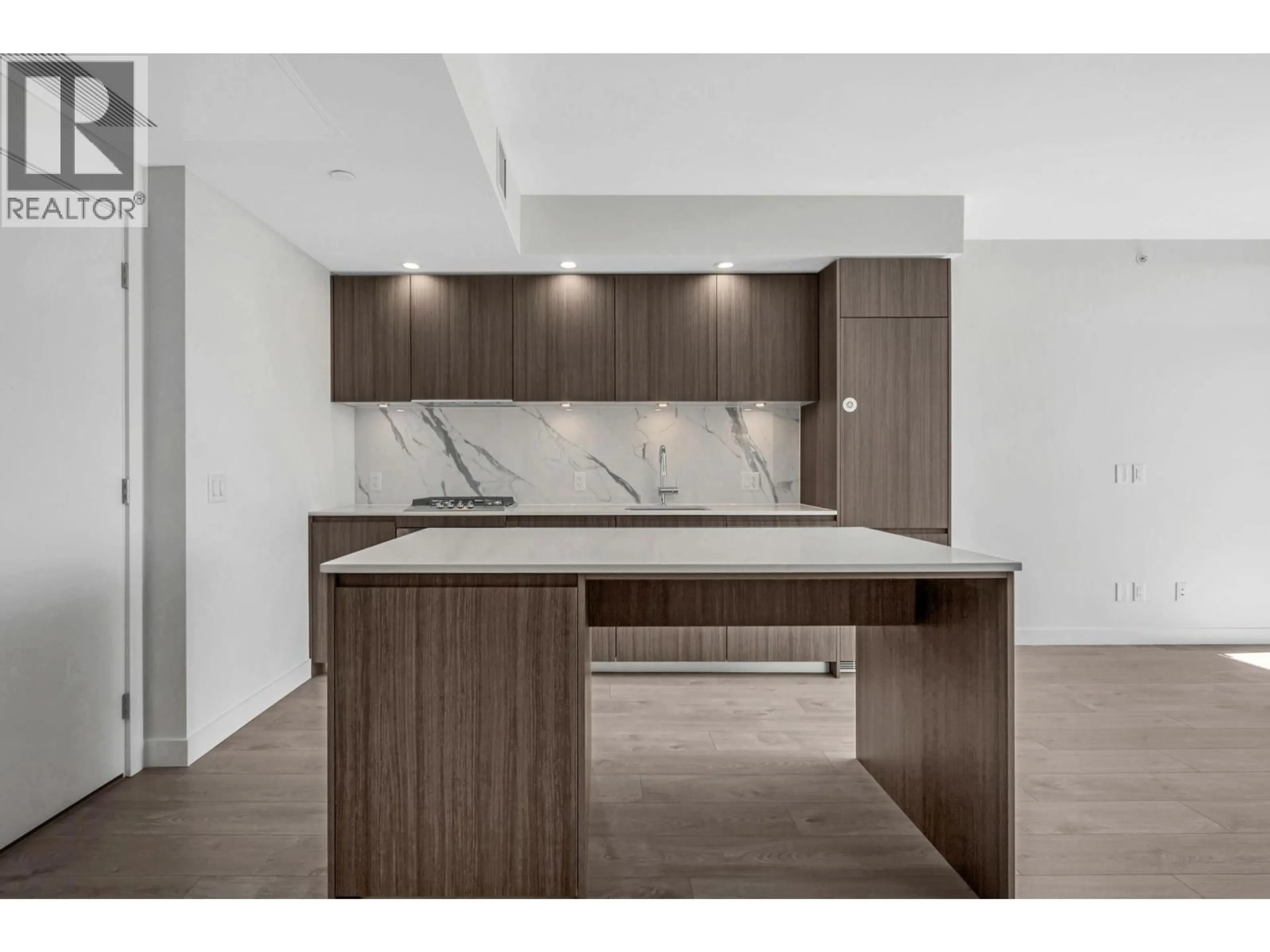 Open concept kitchen, unknown for 303 - 6463 SILVER AVENUE, Burnaby British Columbia V5H0K4