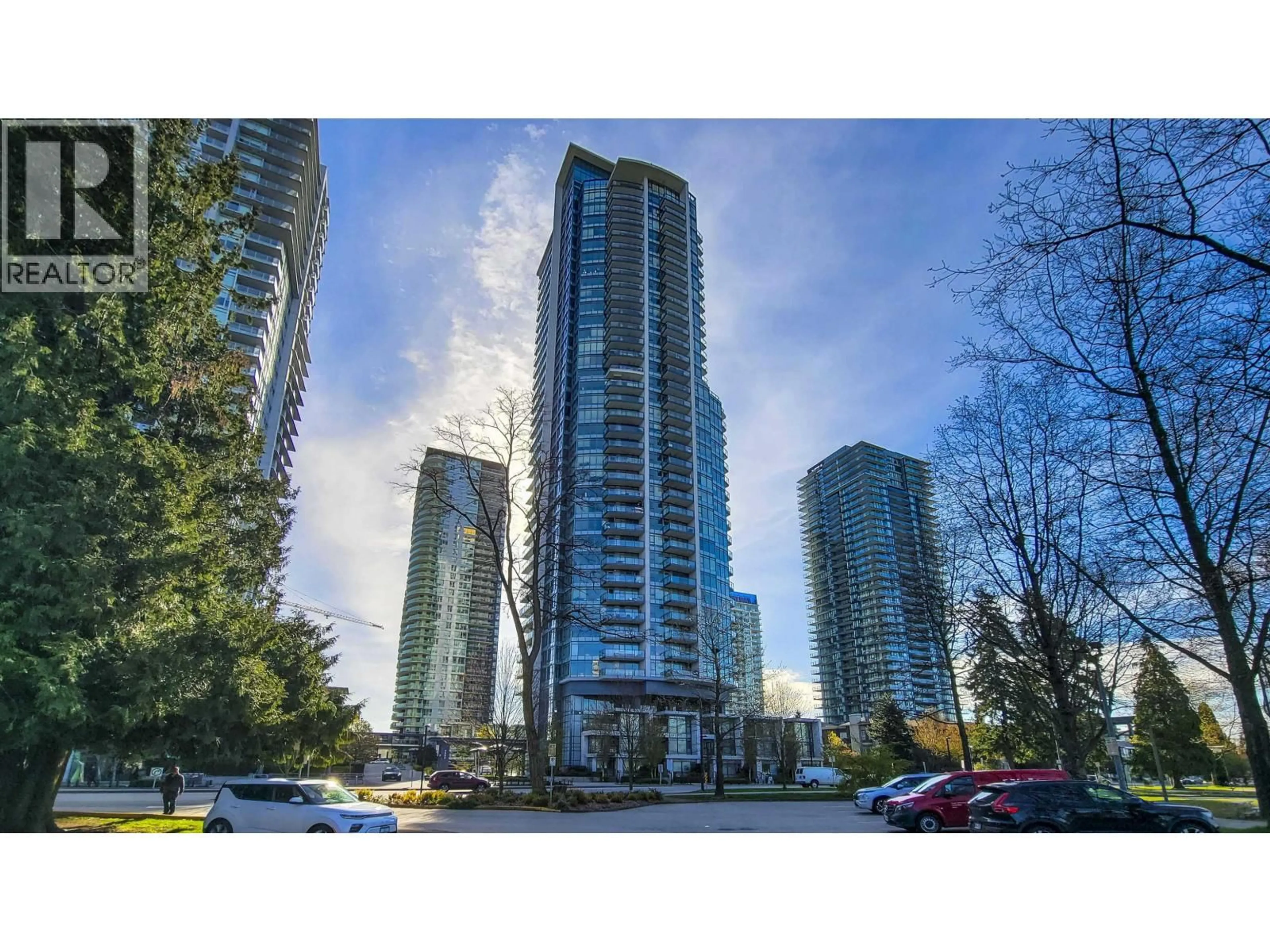 A pic from outside/outdoor area/front of a property/back of a property/a pic from drone, city buildings view from balcony for 4003 - 4900 LENNOX LANE, Burnaby British Columbia V5H0G9