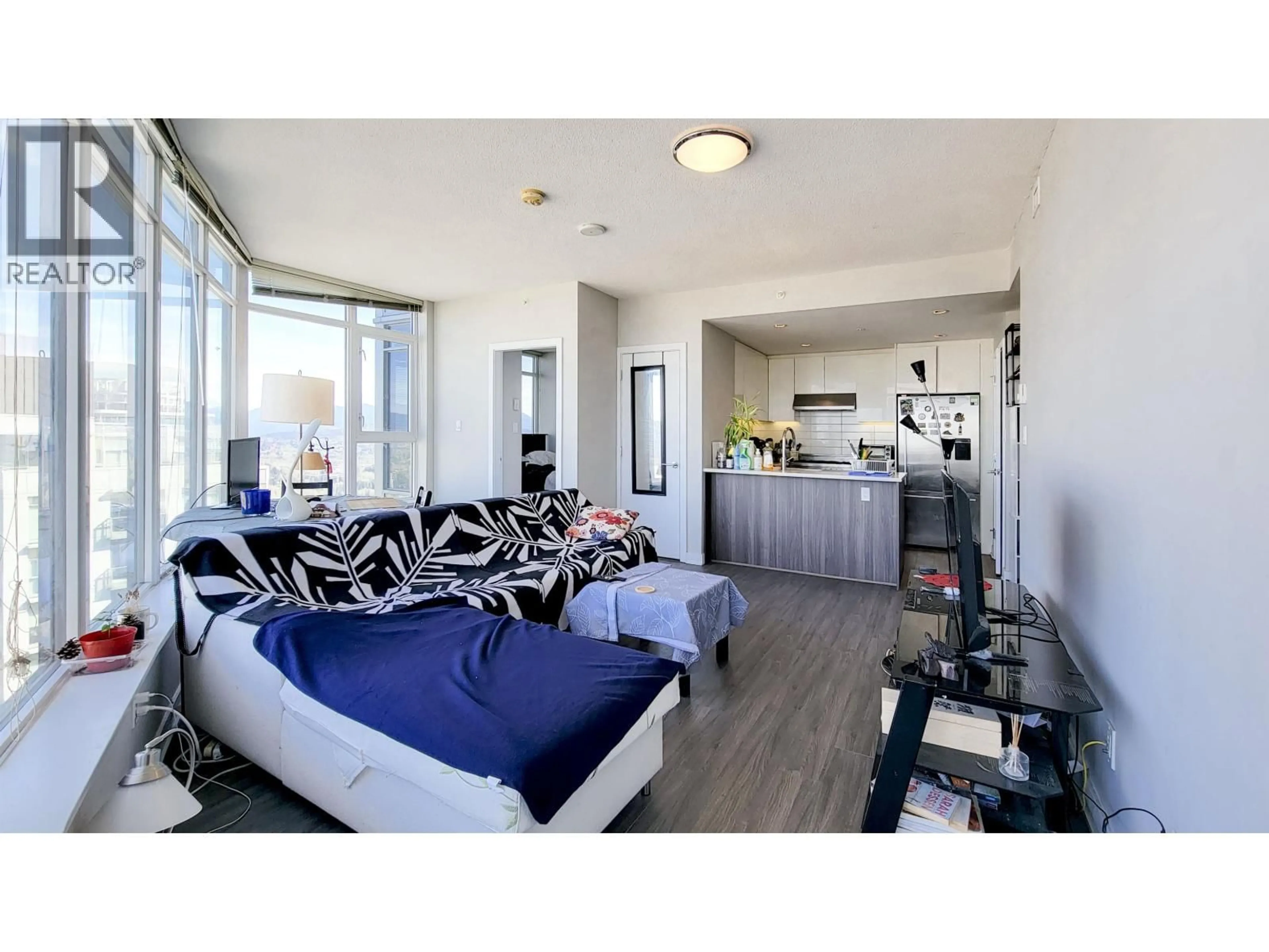 Unknown for 4003 - 4900 LENNOX LANE, Burnaby British Columbia V5H0G9