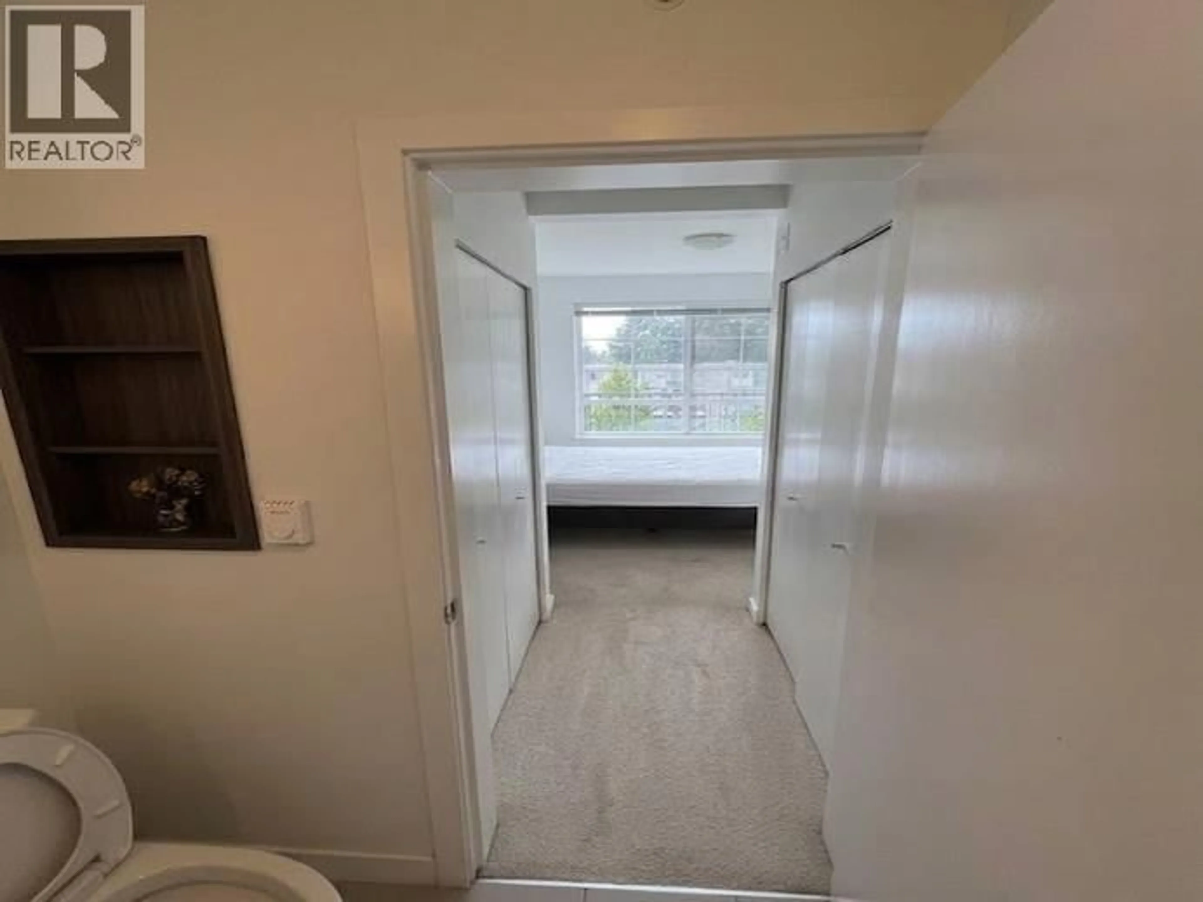 A pic of a room for 320 - 608 COMO, Coquitlam British Columbia V3J0B2