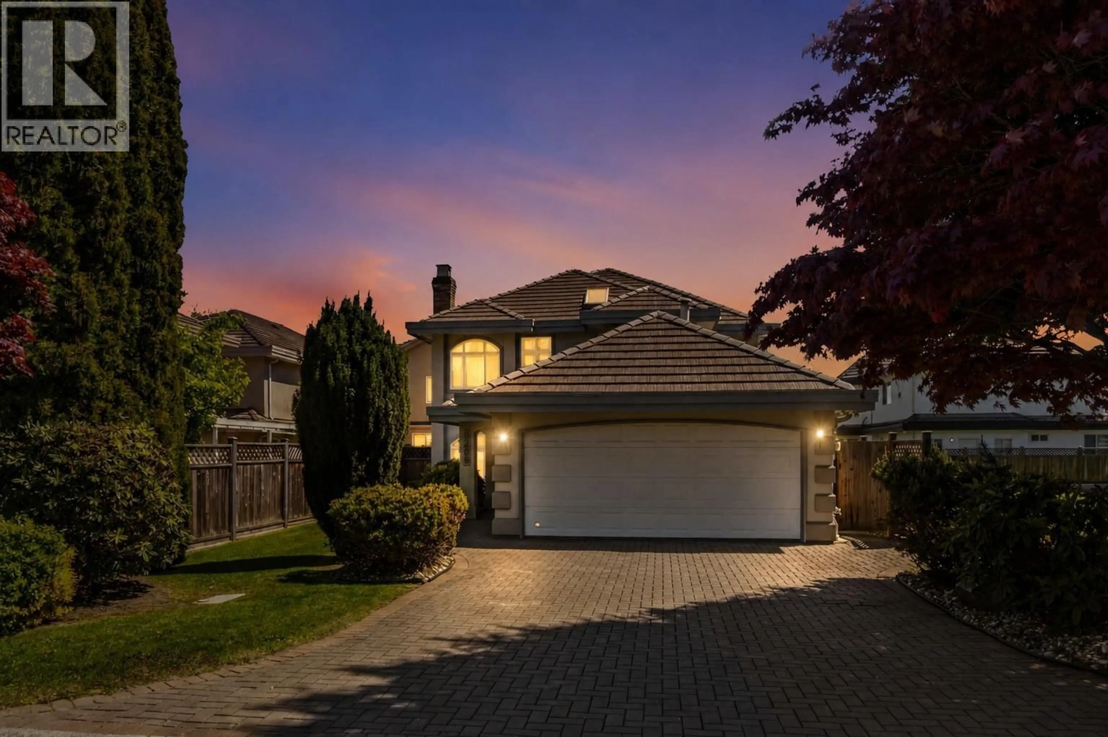 Home with vinyl exterior material, street for 8268 CALDER ROAD, Richmond British Columbia V7C4B8