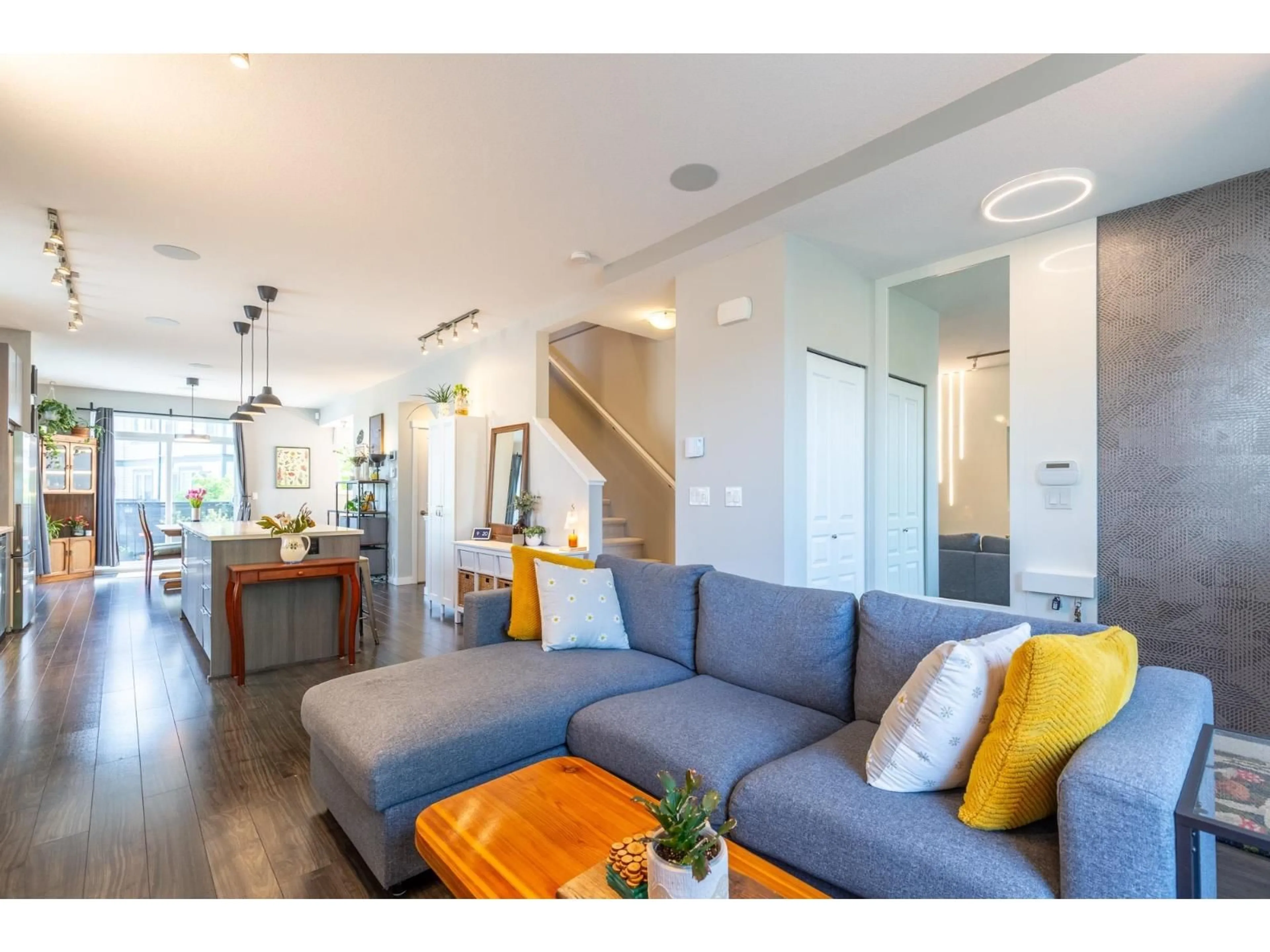 Living room with furniture, unknown for 6 - 30930 WESTRIDGE PLACE, Abbotsford British Columbia V2T0H6