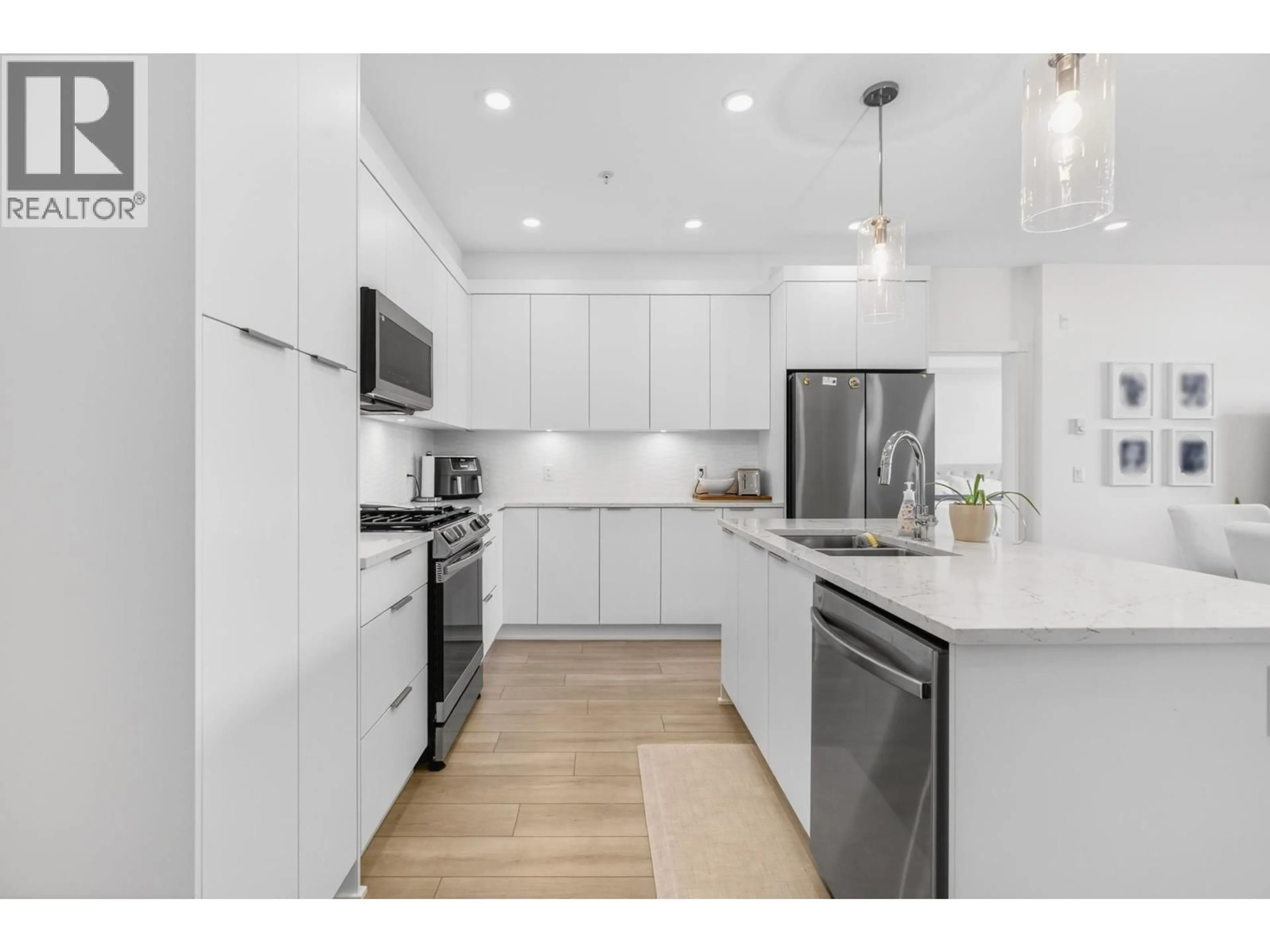 Open concept kitchen, unknown for 503 - 22633 SELKIRK AVENUE, Maple Ridge British Columbia V2X1C7