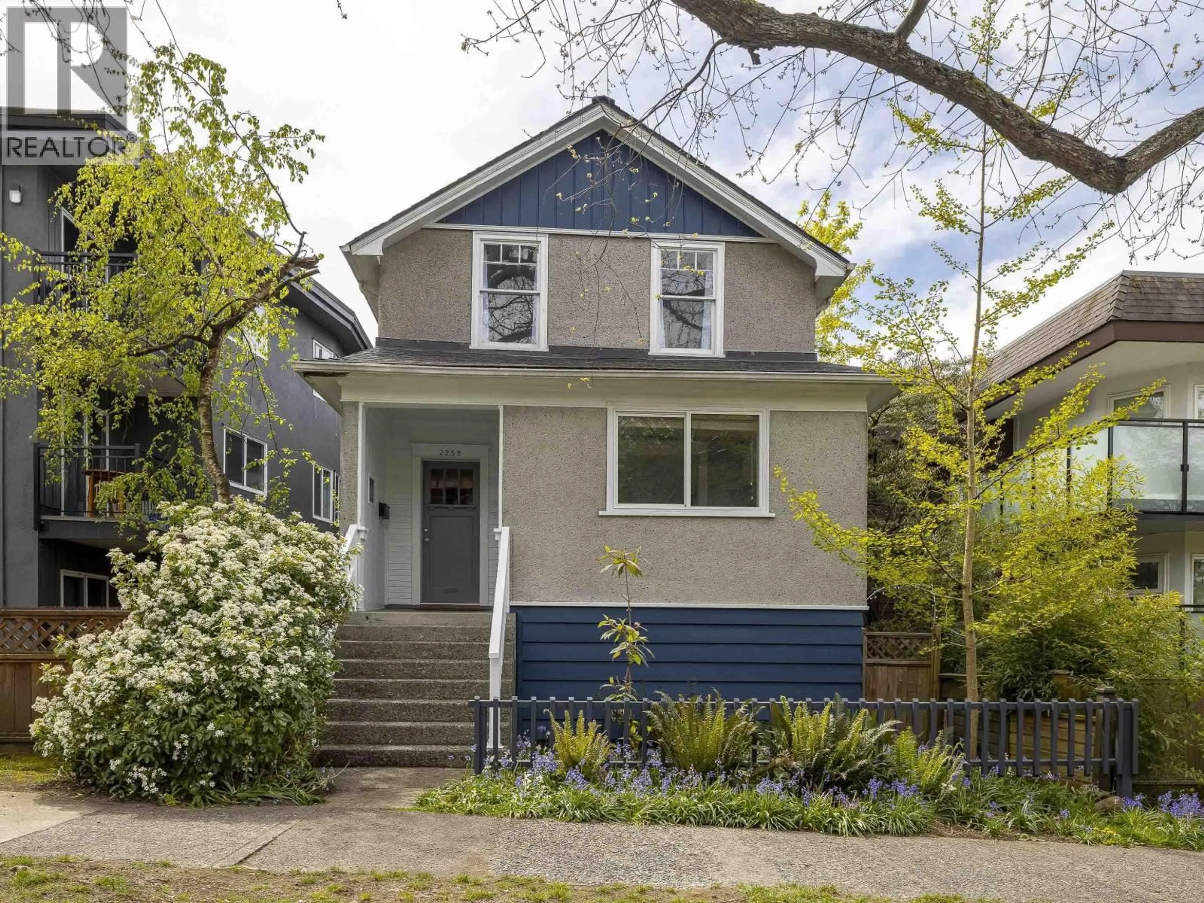Home with vinyl exterior material, street for 2258 OXFORD STREET, Vancouver British Columbia V5L1G1