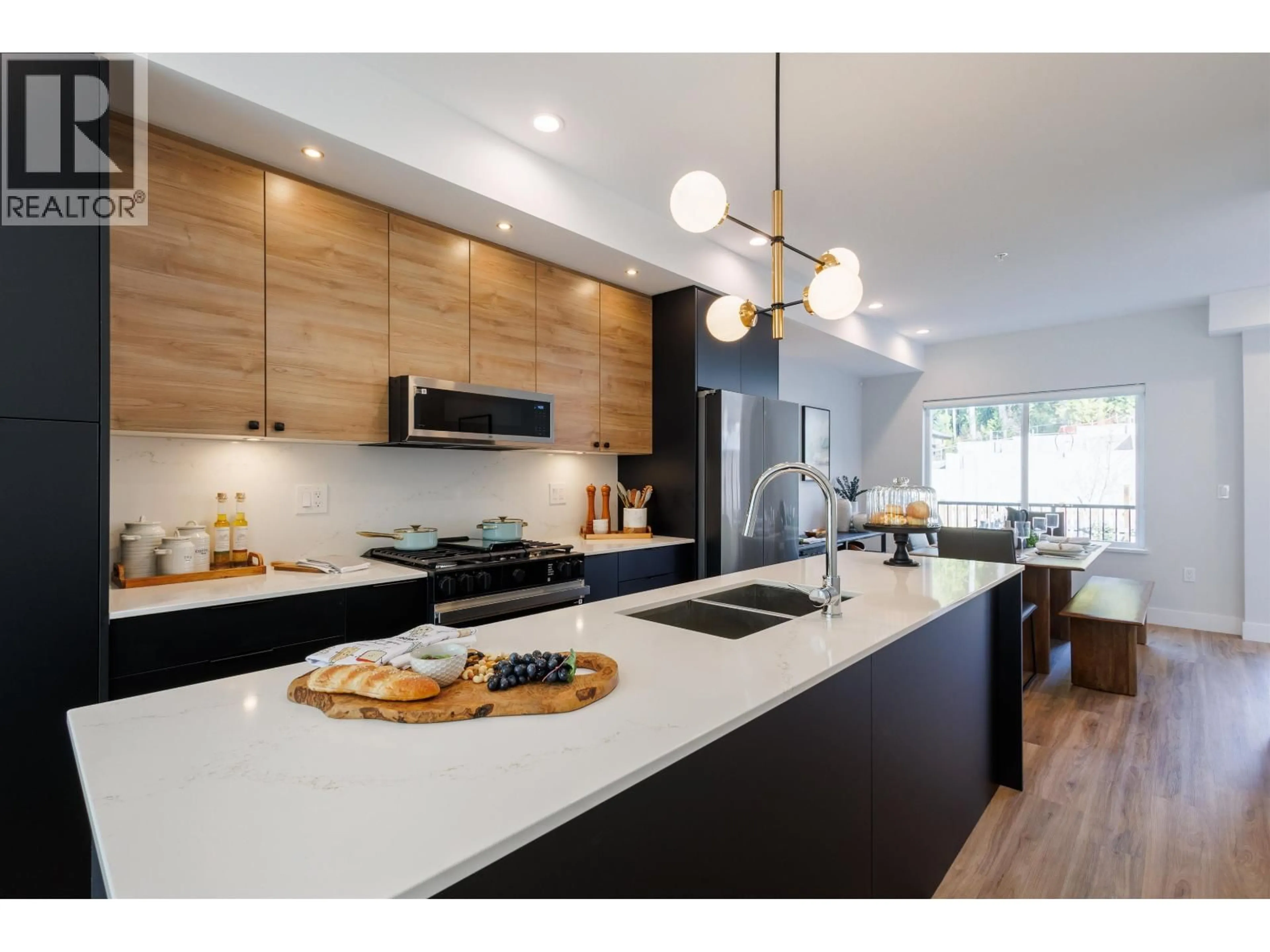 Open concept kitchen, wood/laminate floor for 25 - 10640 248 STREET, Maple Ridge British Columbia V2W0K9