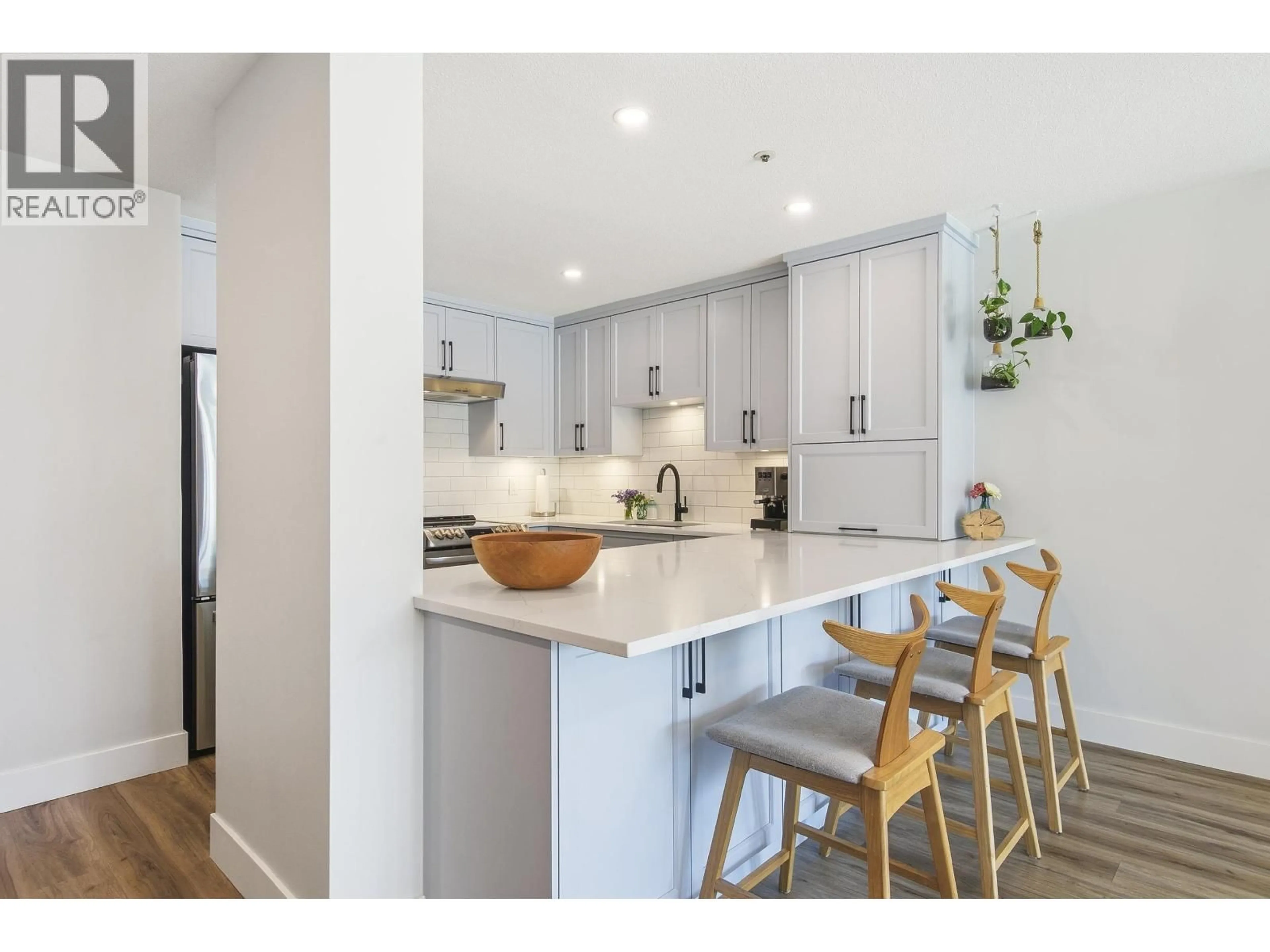 Open concept kitchen, unknown for 108 - 3131 MAIN STREET, Vancouver British Columbia V5T3G8