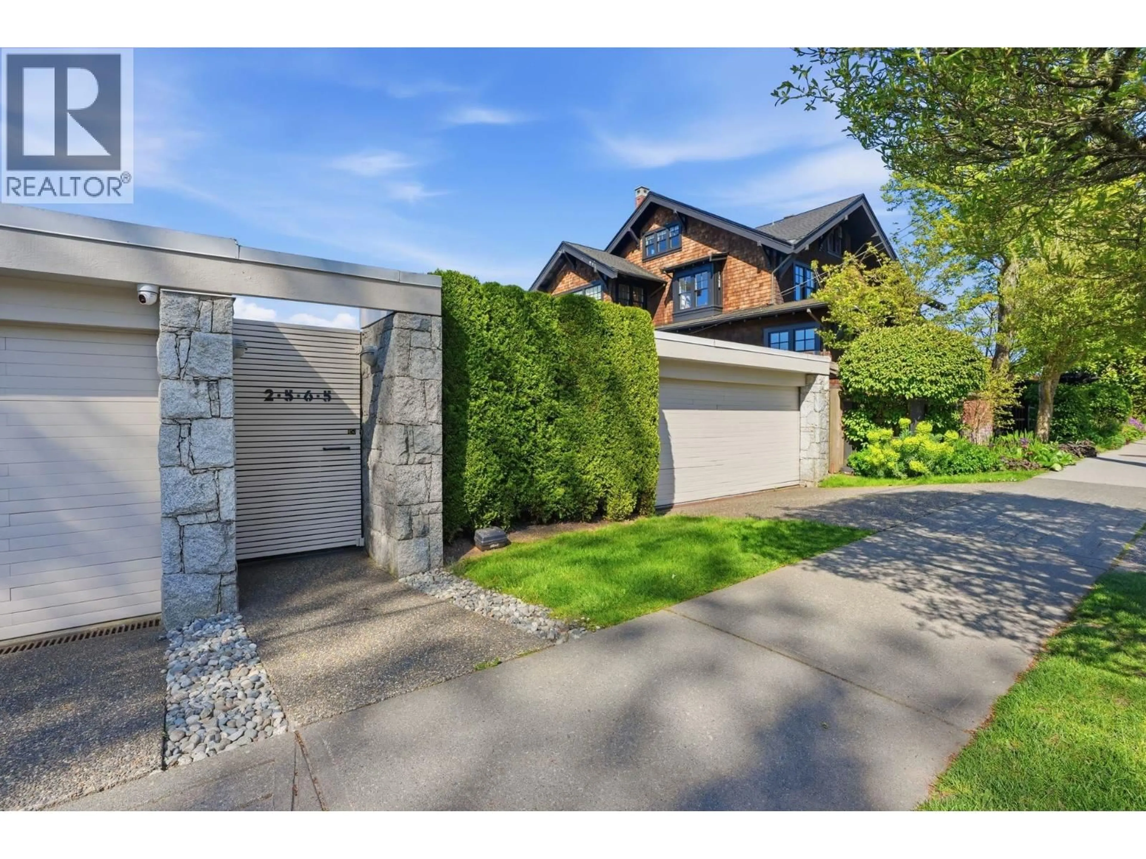Unknown for 2565 POINT GREY ROAD, Vancouver British Columbia V6K1A1