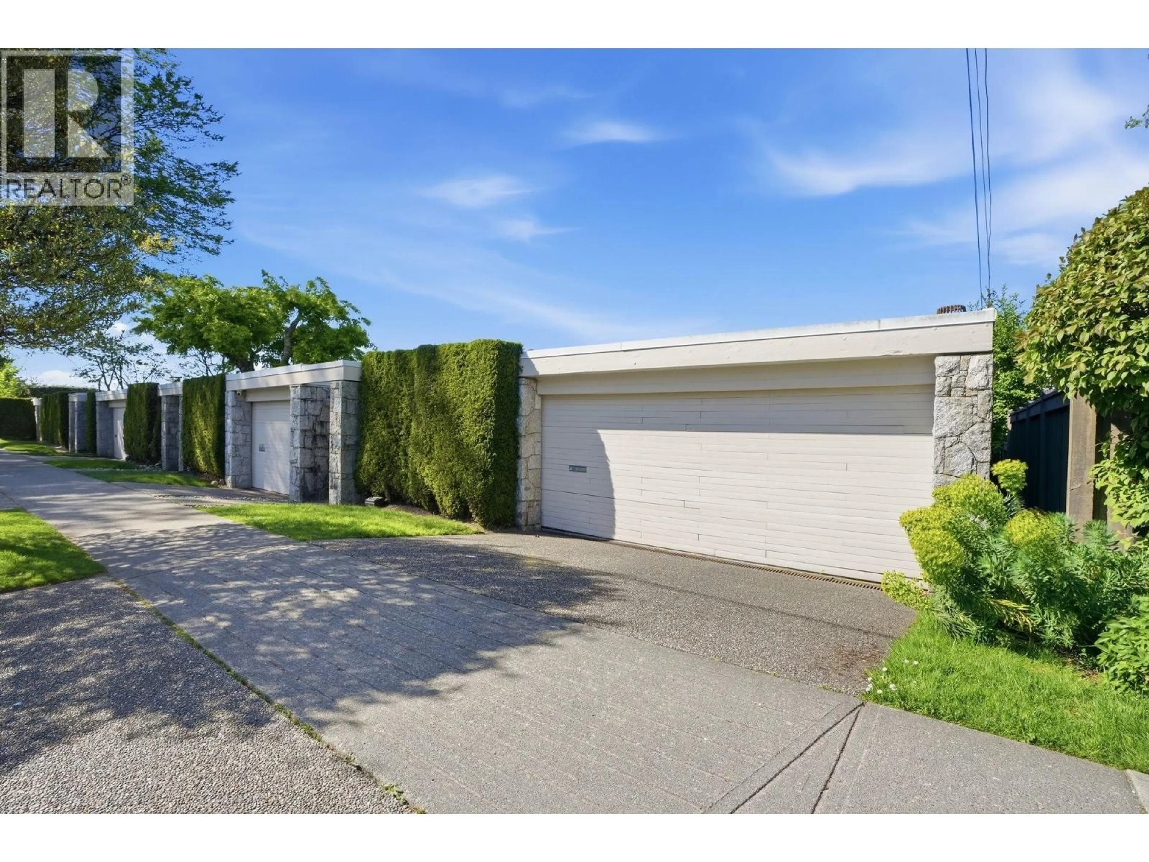 Unknown for 2565 POINT GREY ROAD, Vancouver British Columbia V6K1A1