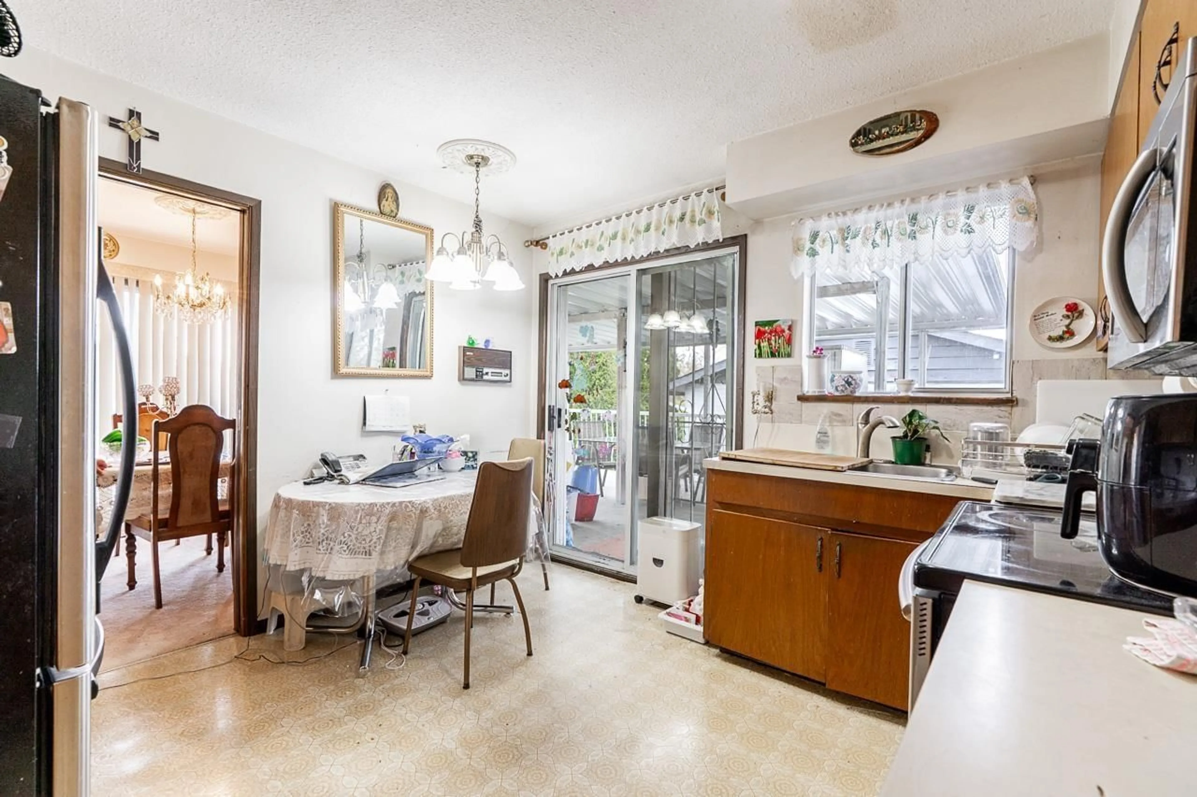 Dining room, unknown for 4820 200 STREET, Langley British Columbia V3A1L5