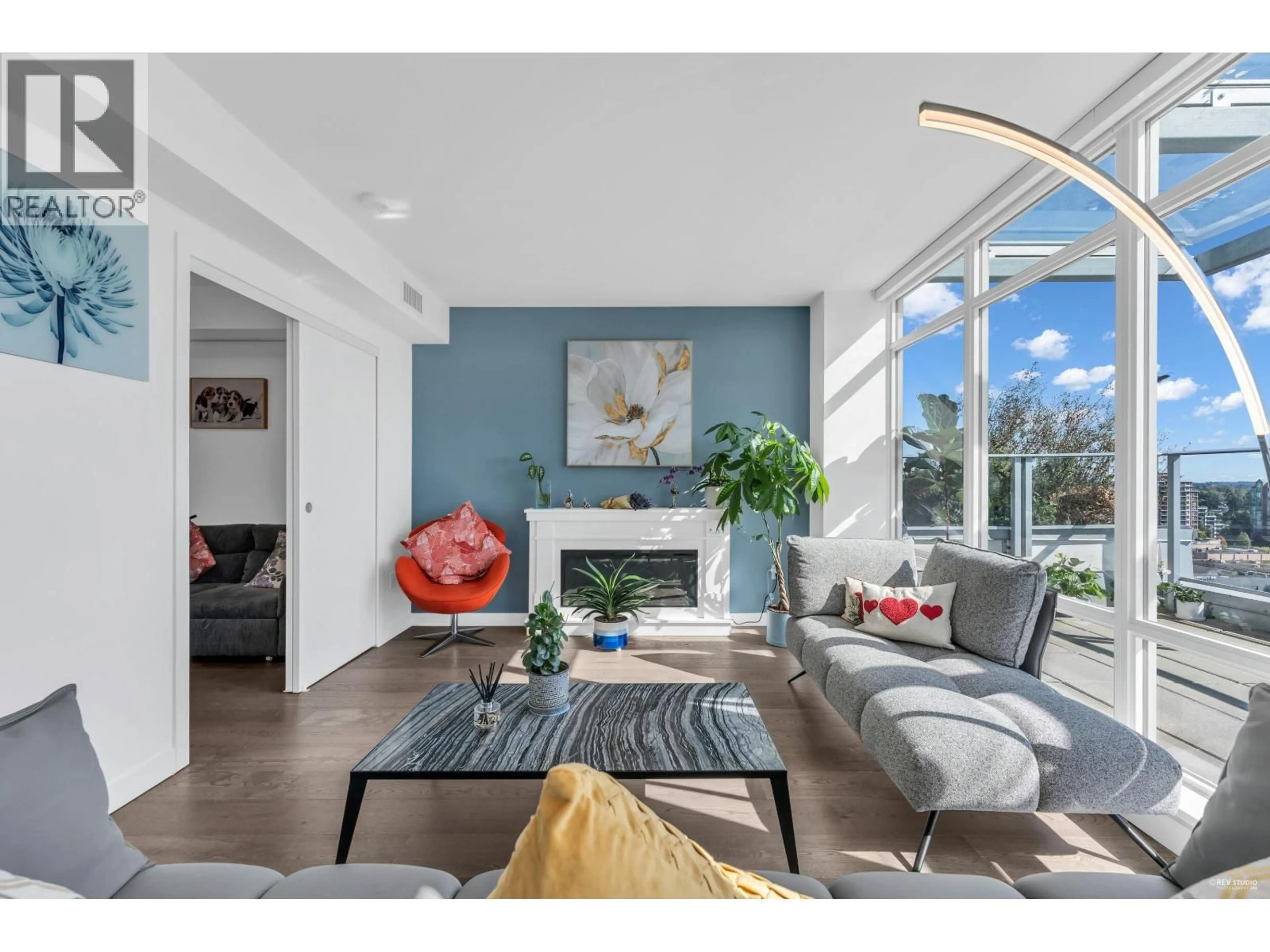 Living room with furniture, unknown for 1602 - 5580 NO. 3 ROAD, Richmond British Columbia V6X0R8