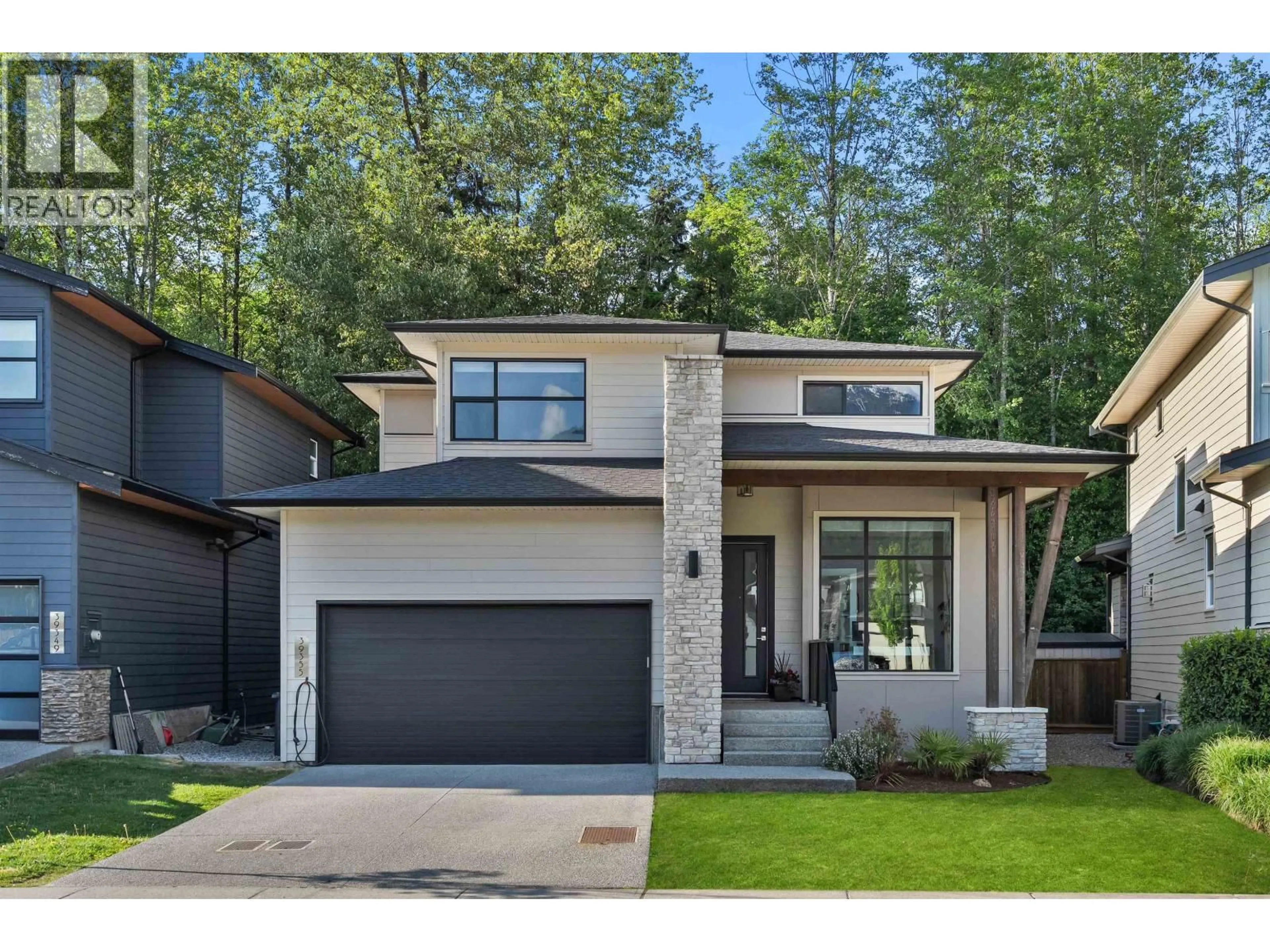 Home with brick exterior material, street for 39355 FALCON CRESCENT, Squamish British Columbia V8B0Y9