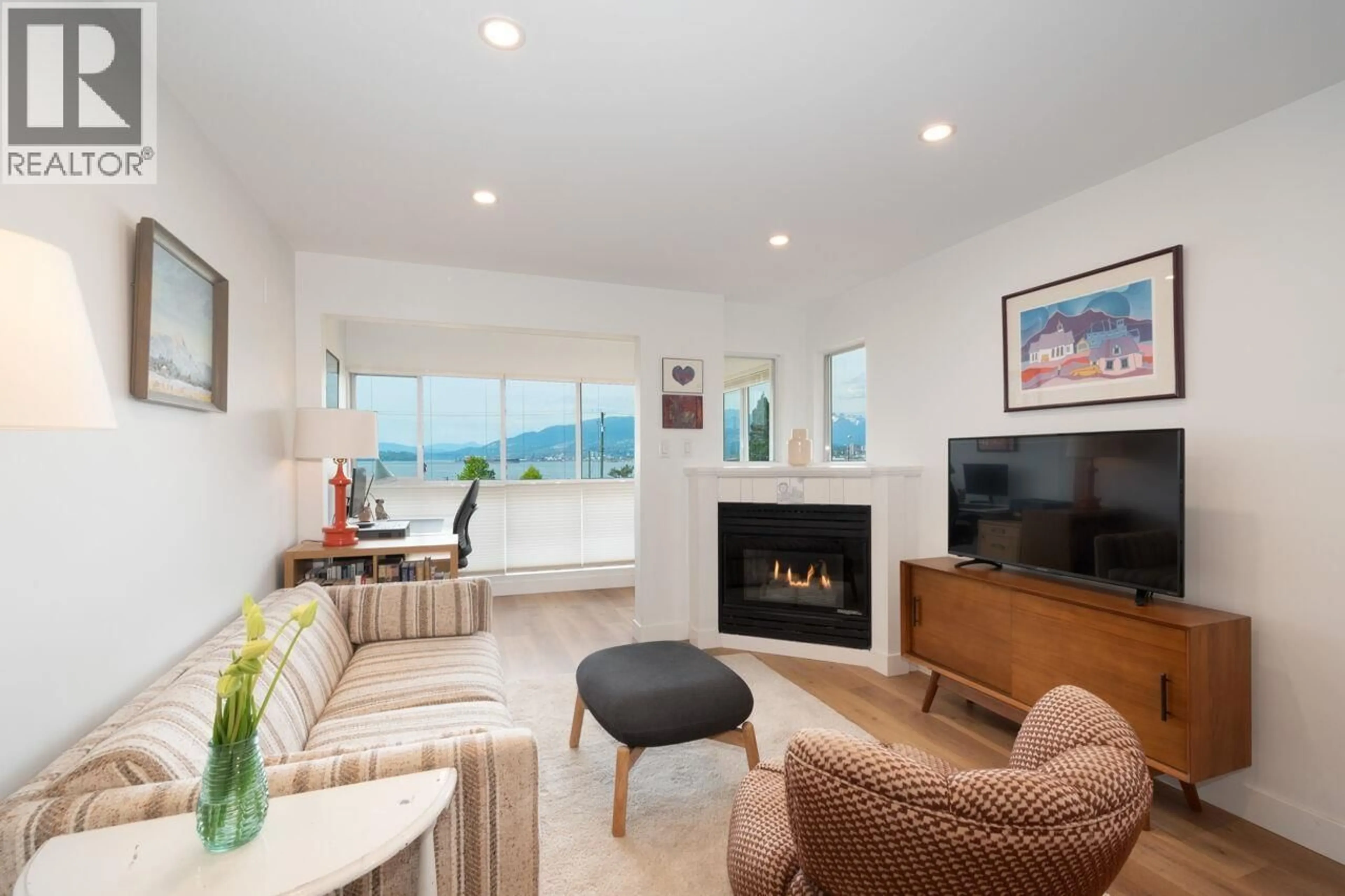Living room with furniture, unknown for 208 - 2211 WALL STREET, Vancouver British Columbia V5L1G4