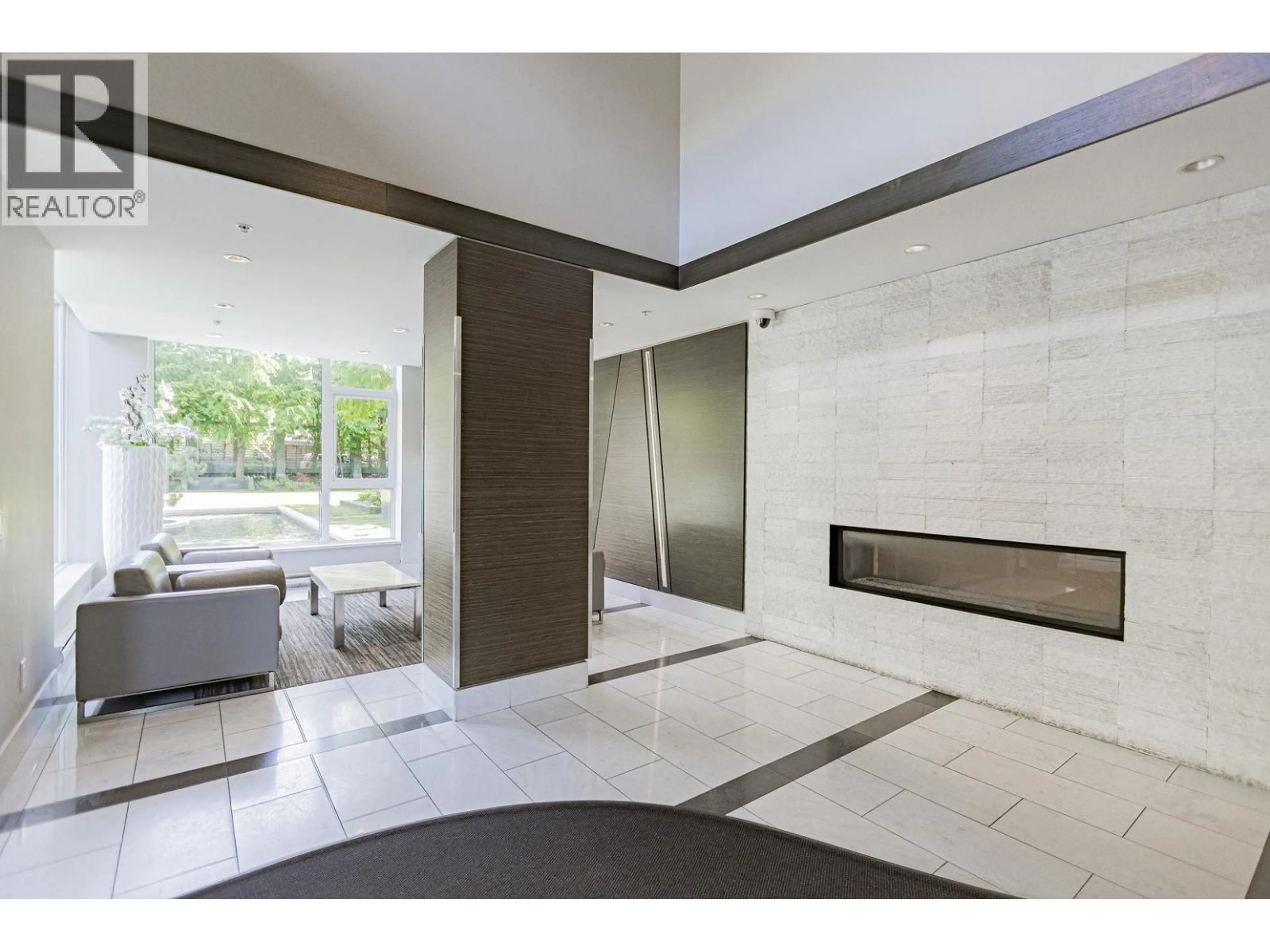 Indoor foyer for 302 - 5868 AGRONOMY ROAD, Vancouver British Columbia V6T0B5