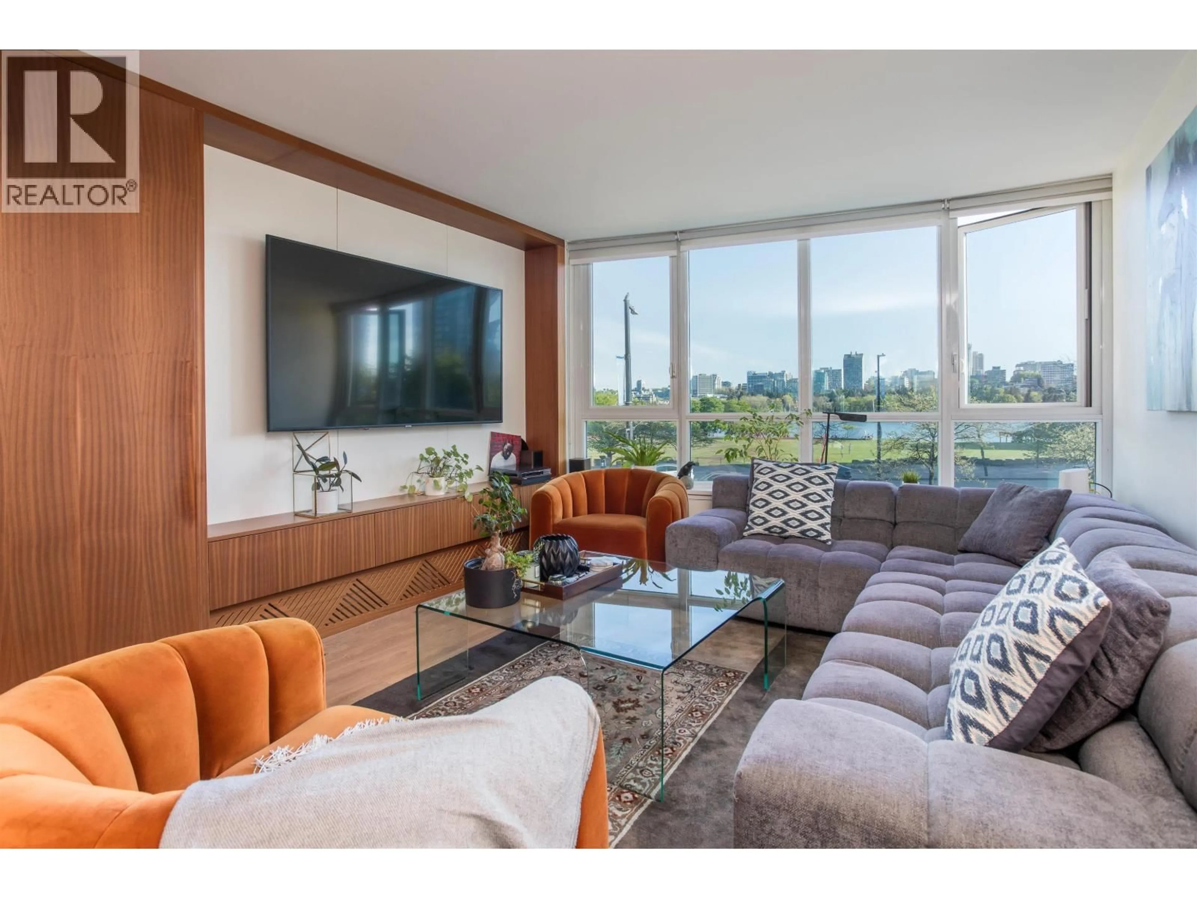 Living room with furniture, unknown for 203 - 388 DRAKE STREET, Vancouver British Columbia V6B6A8