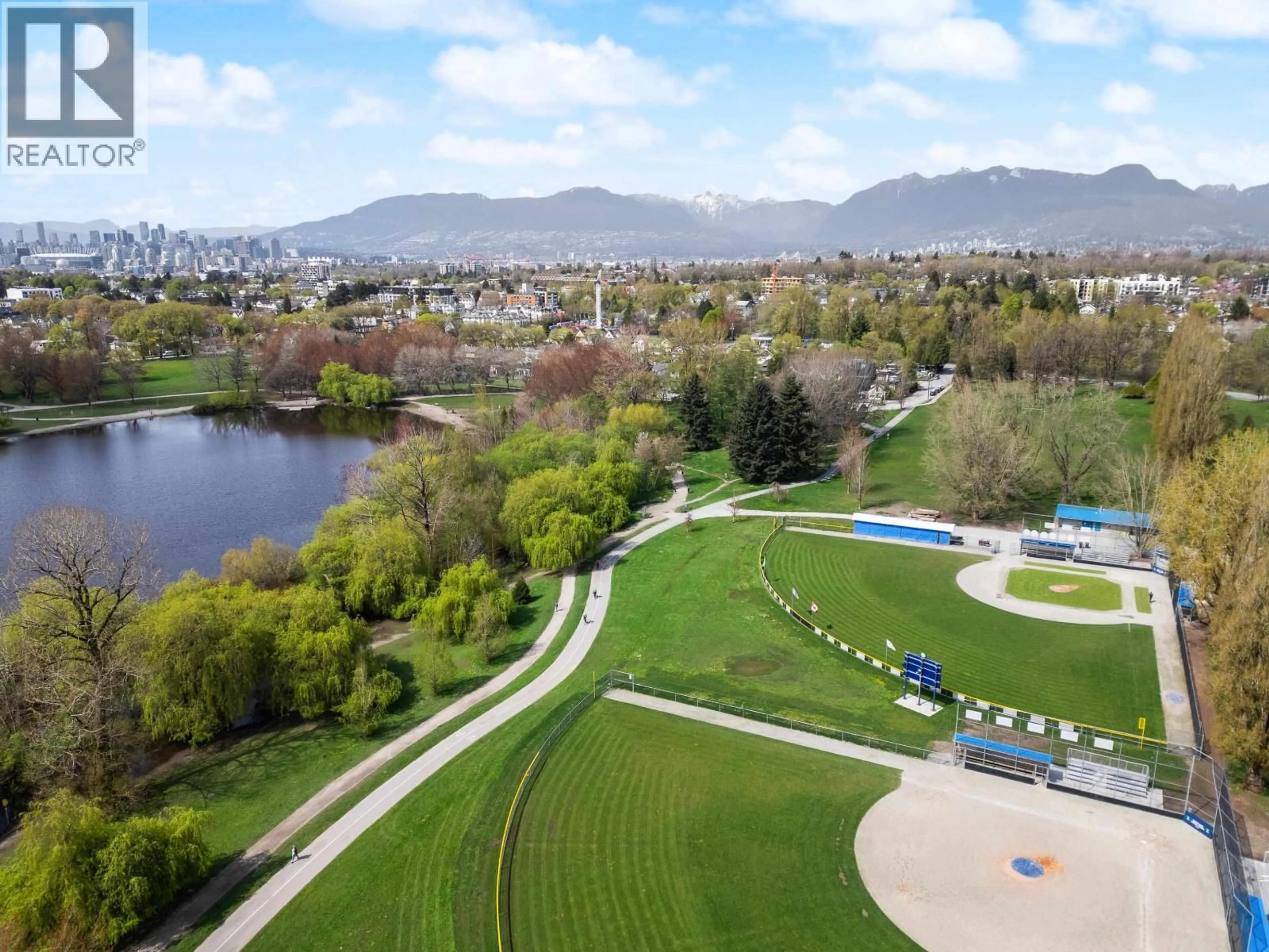 A pic from outside/outdoor area/front of a property/back of a property/a pic from drone, water/lake/river/ocean view for 2050 13TH AVENUE, Vancouver British Columbia V5N2C4