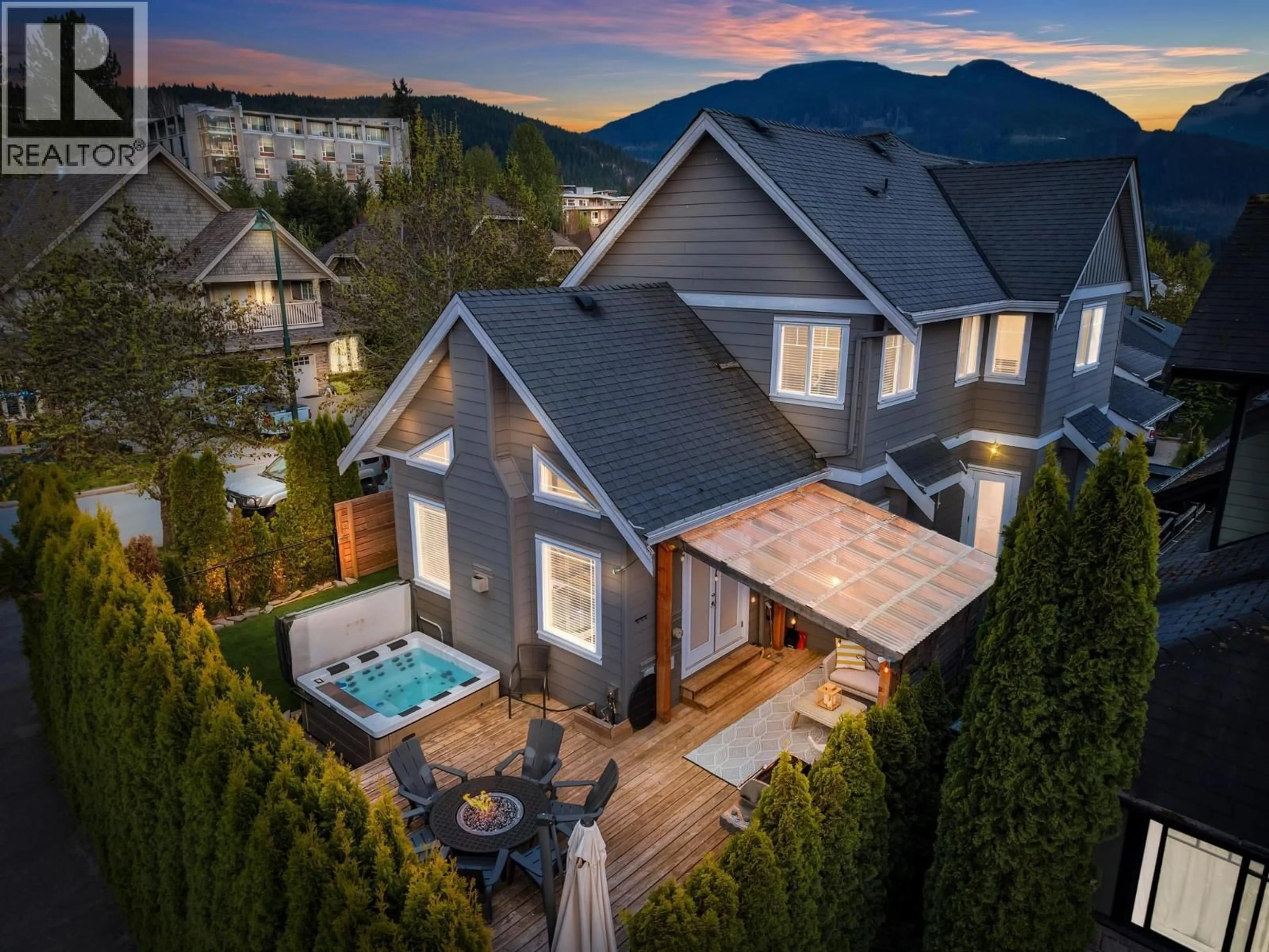 A pic from outside/outdoor area/front of a property/back of a property/a pic from drone, mountain view for 2995 STRANGWAY PLACE, Squamish British Columbia V8B0P8