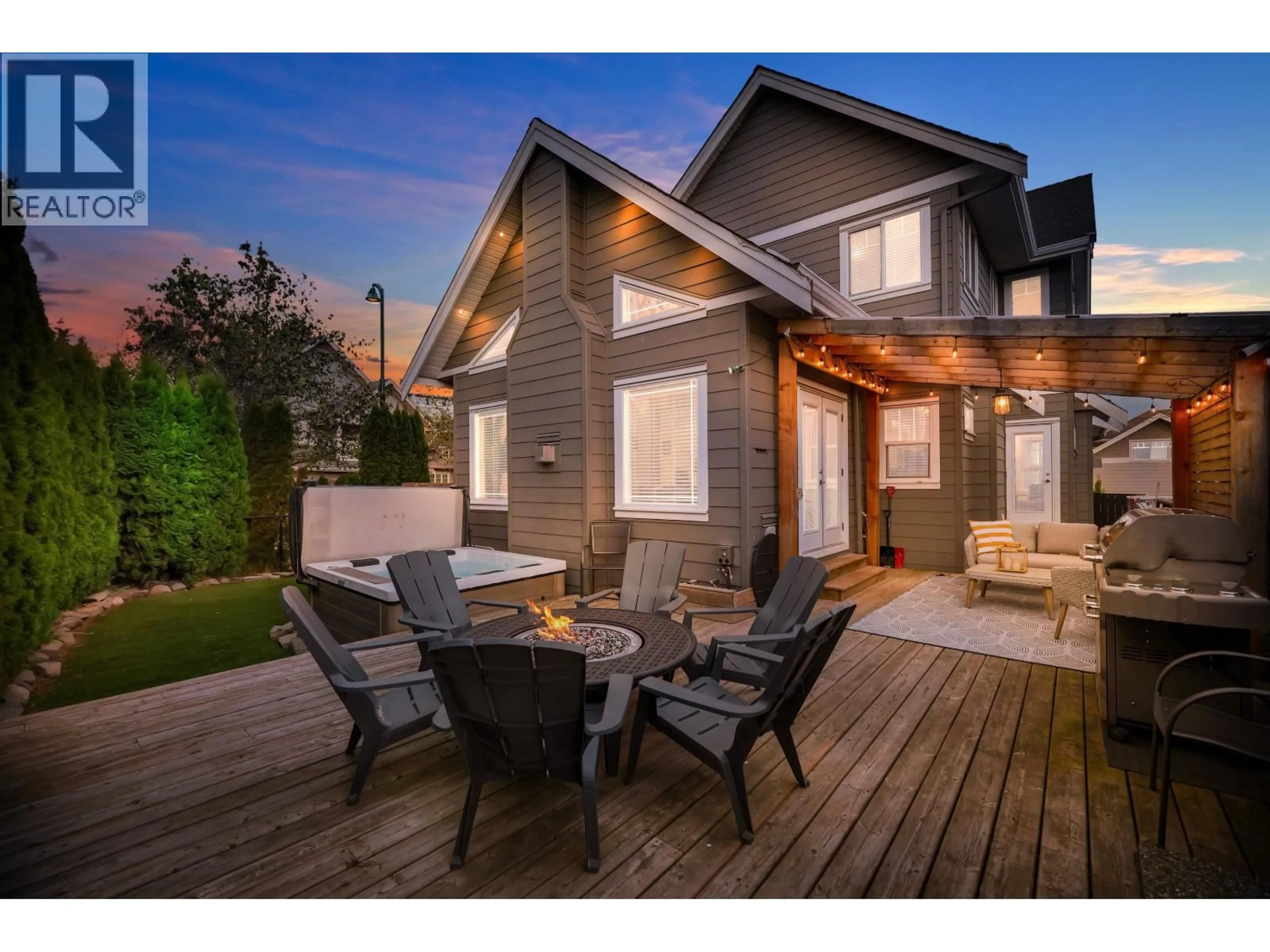 Patio, street for 2995 STRANGWAY PLACE, Squamish British Columbia V8B0P8